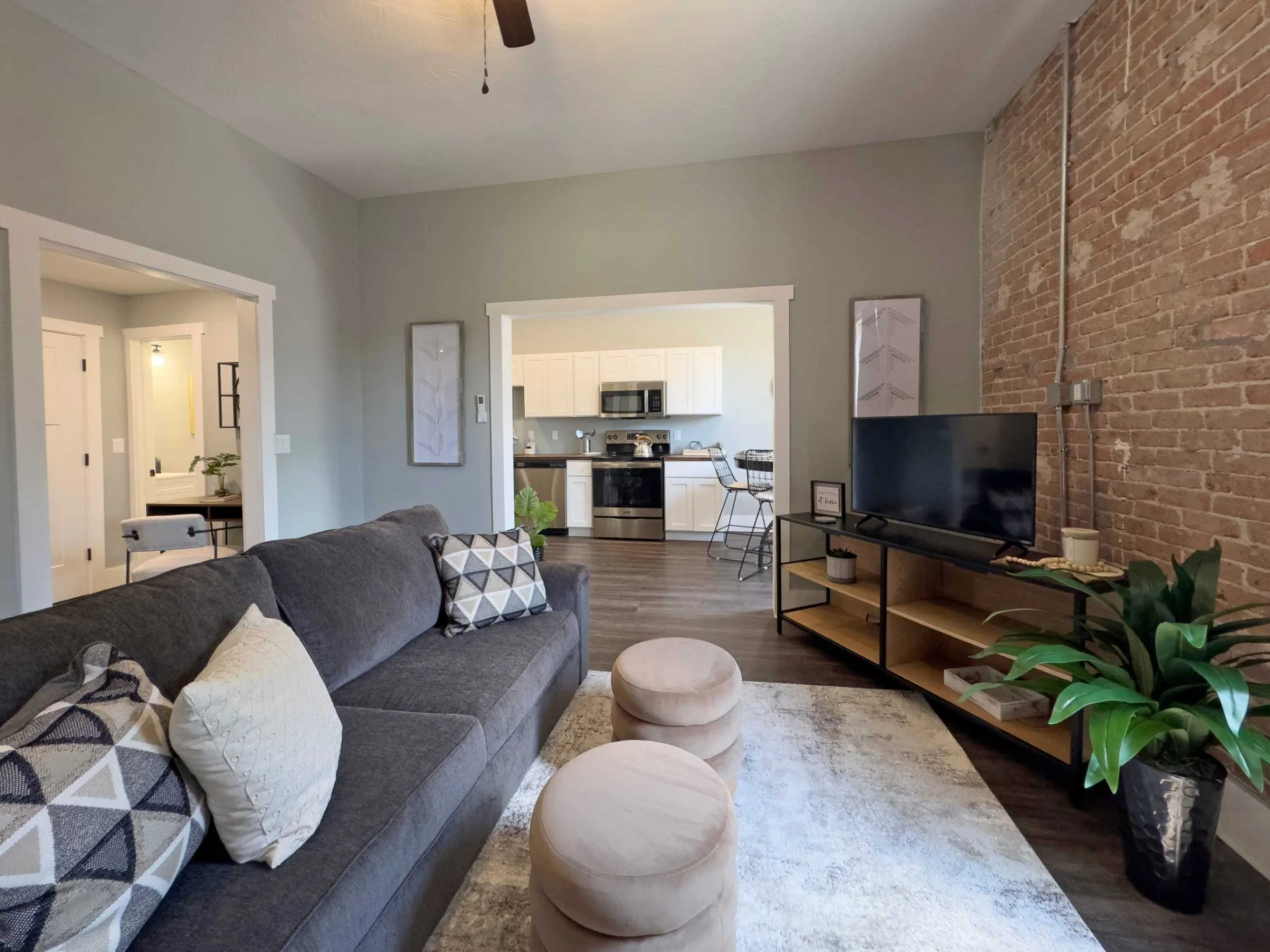 Downtown-Loft-Apartment-Rent-806-South-Ave-Springfield-MO-Apt-03--03-Living-Room.jpg