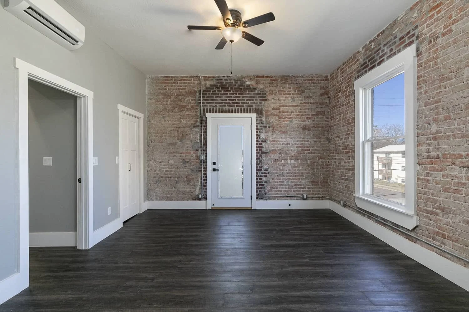 rental apartment in downtown sprinfield MO lofts for rent 6.jpg