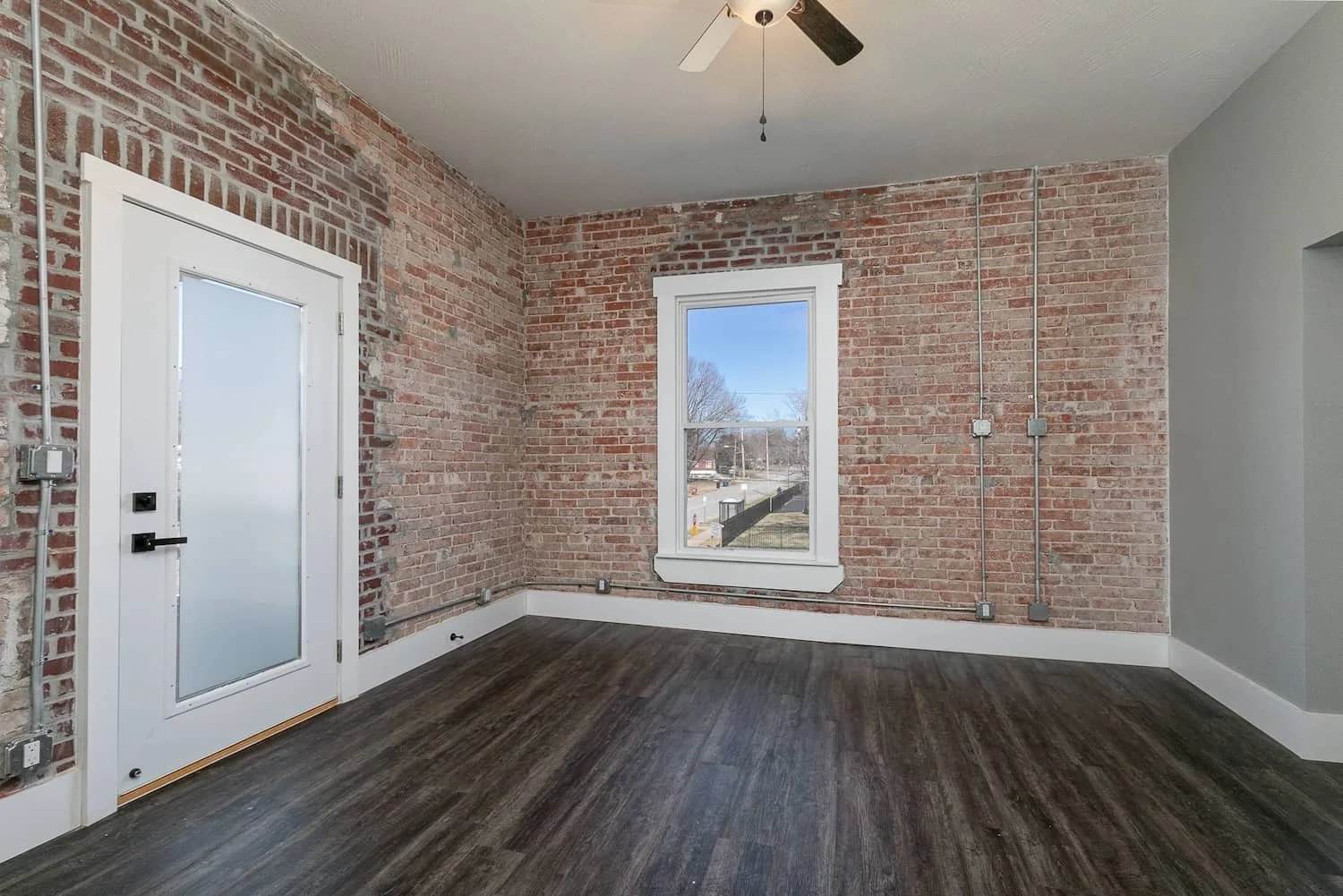 rental apartment in downtown sprinfield MO lofts for rent 7.jpg