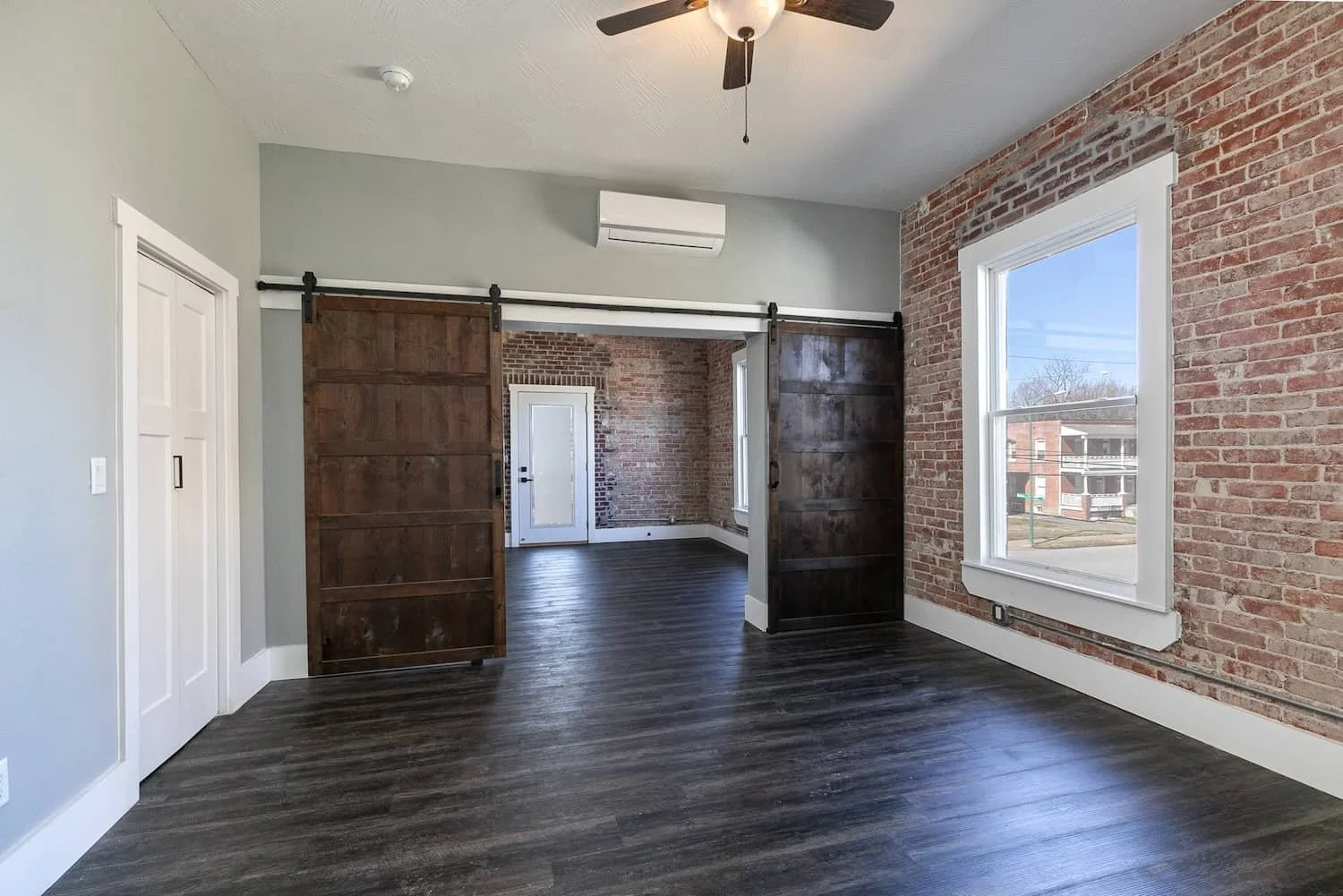 rental apartment in downtown sprinfield MO lofts for rent 2.jpg
