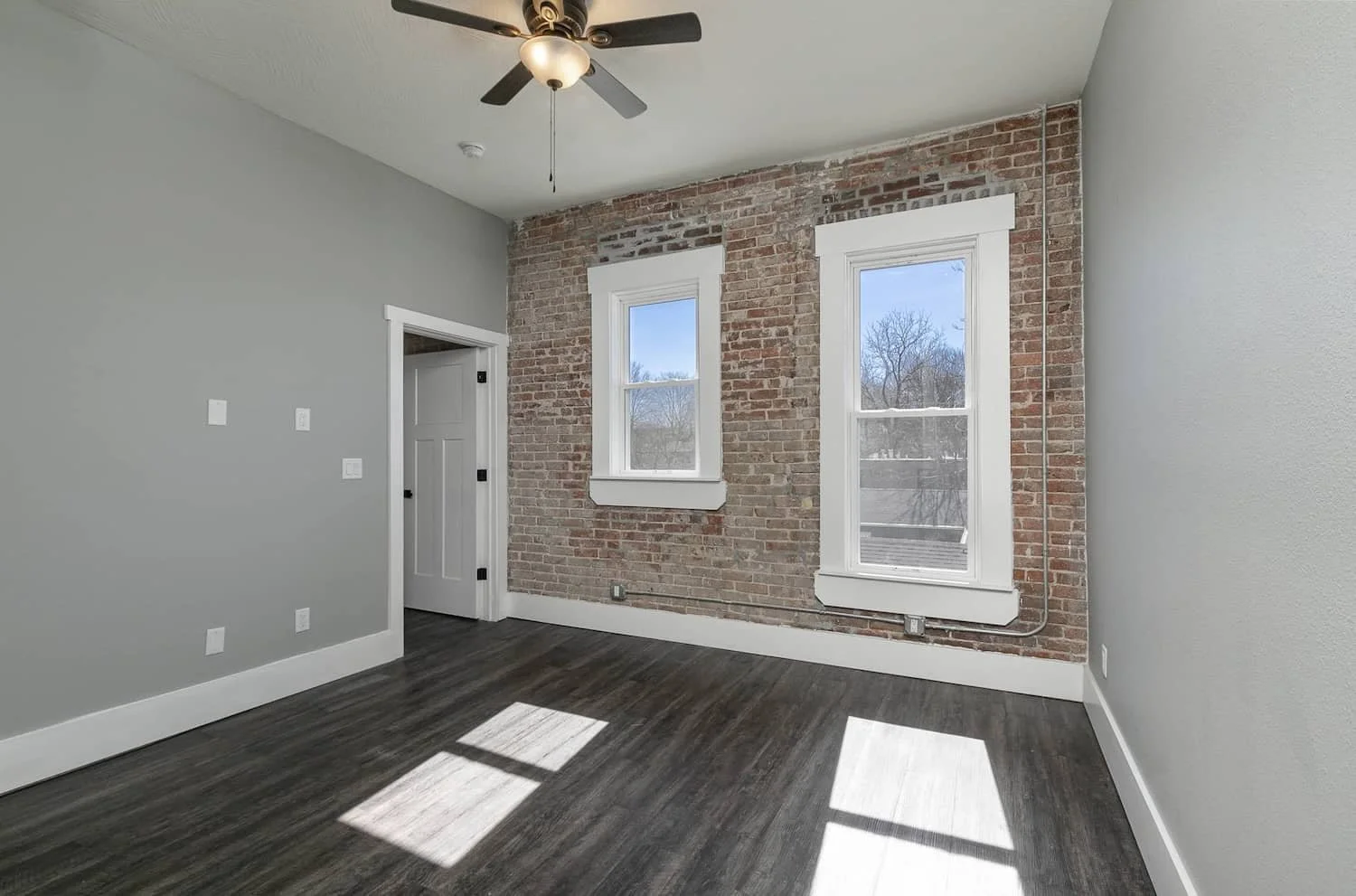 Downtown Loft Apartments for rent in Springfield MO refrigerator dishwasher internet washer dryer pet friendly 4.jpg