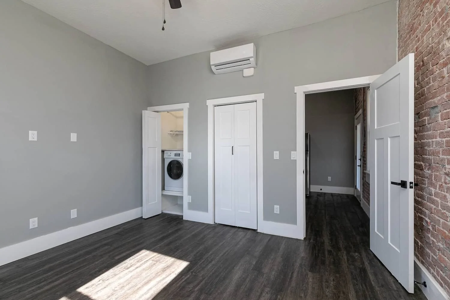 Downtown Loft Apartments for rent in Springfield MO refrigerator dishwasher internet washer dryer pet friendly 8.jpg
