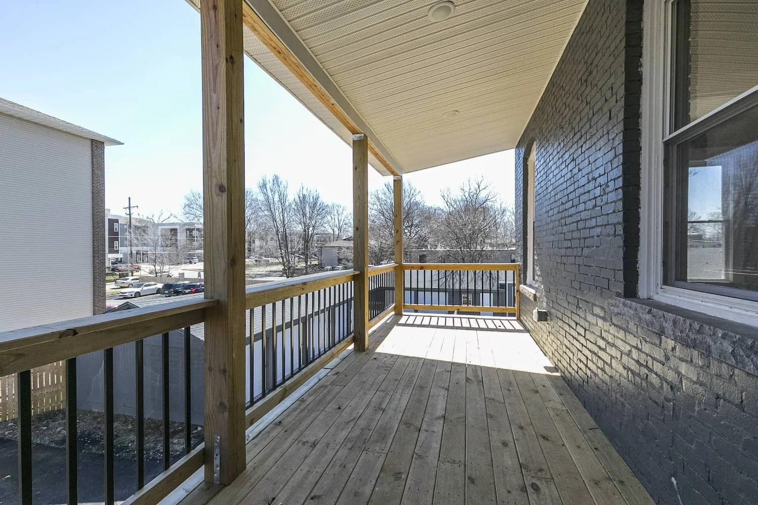 Downtown Loft Apartments for rent in Springfield MO refrigerator dishwasher internet washer dryer pet friendly 13.jpg