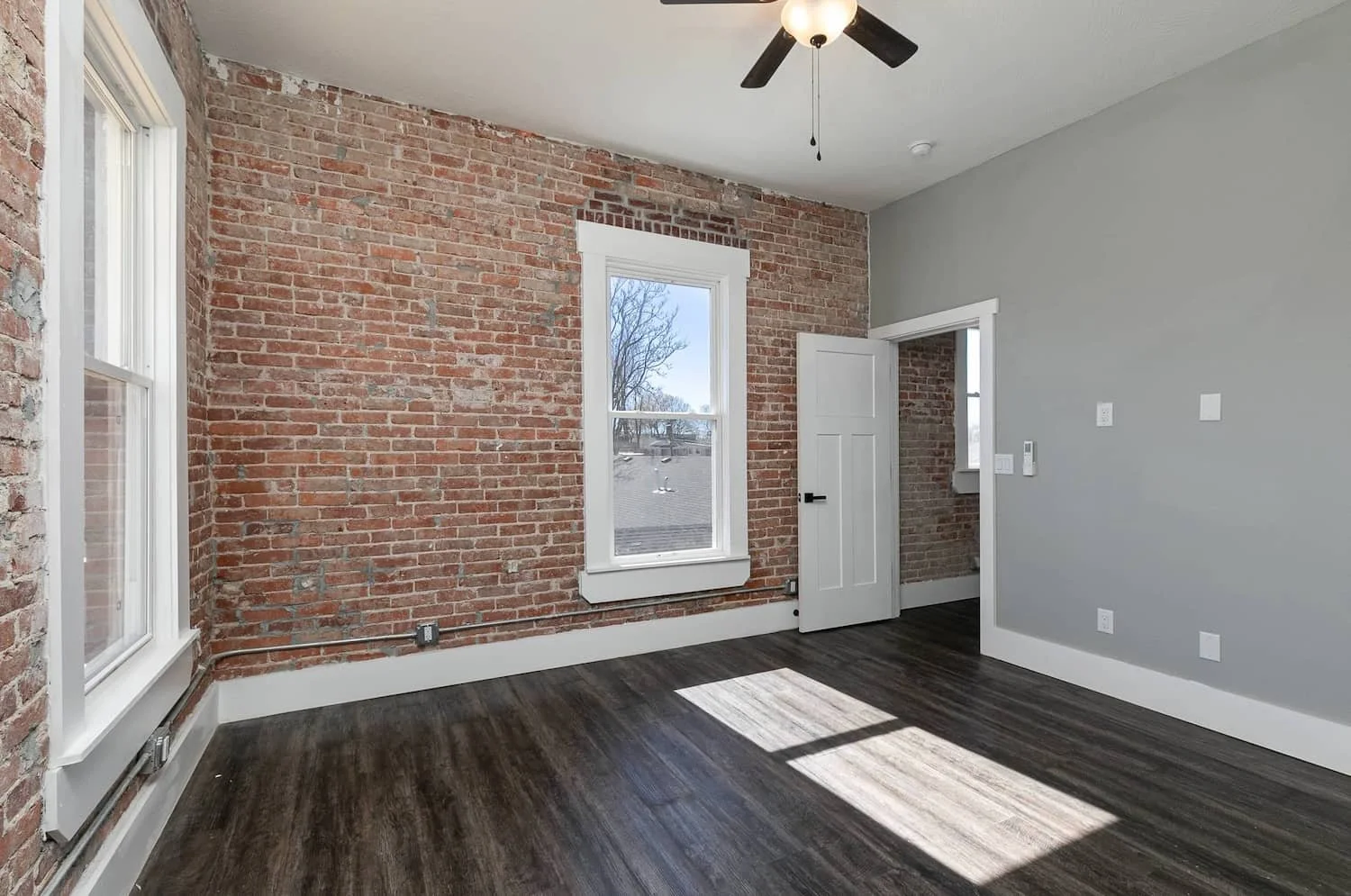 Downtown Loft Apartments for rent in Springfield MO refrigerator dishwasher internet washer dryer pet friendly 7.jpg