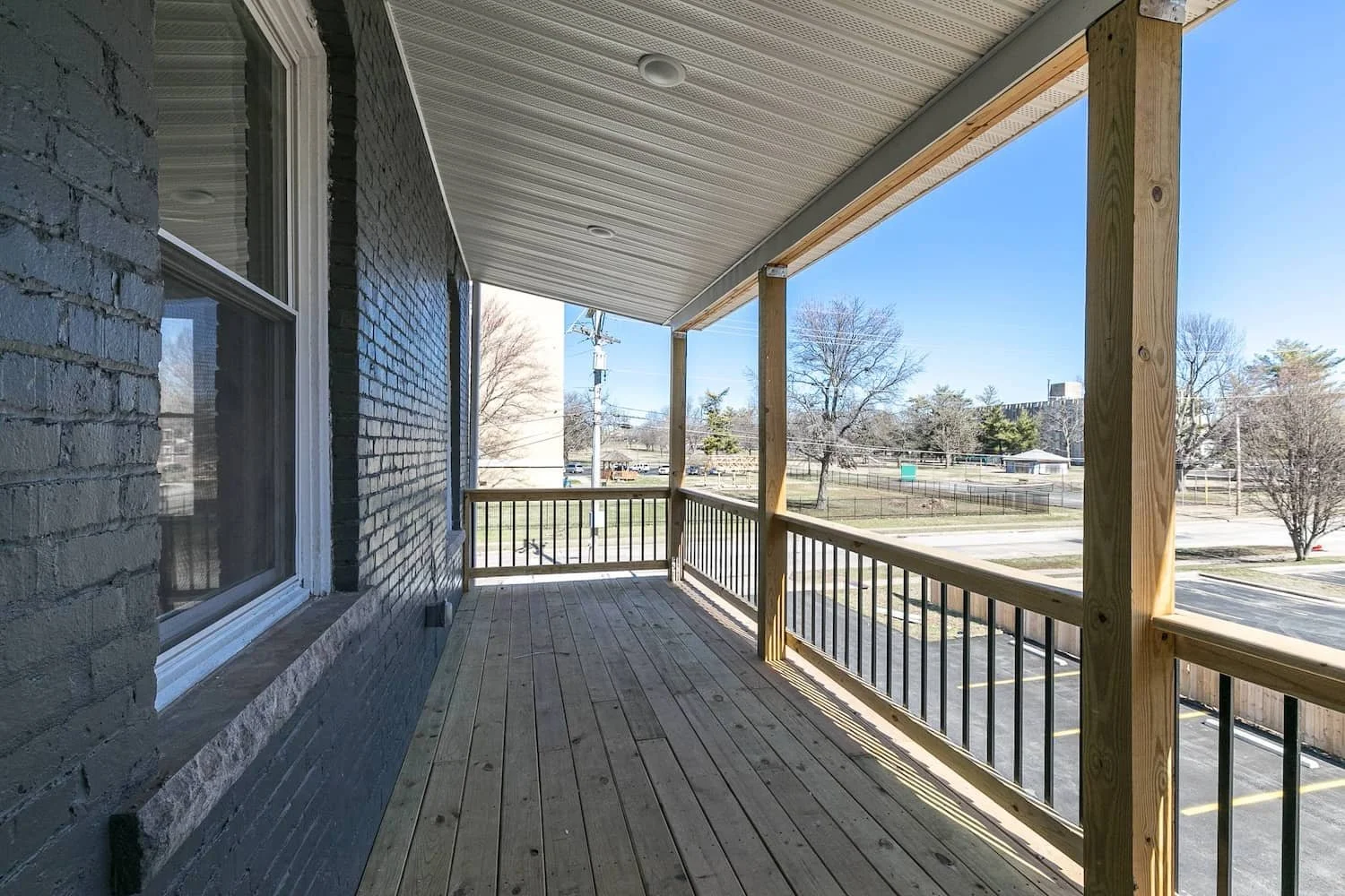 newly remodeled apartments for rent and lease in springfield mo MSU Student Housing 13.jpg