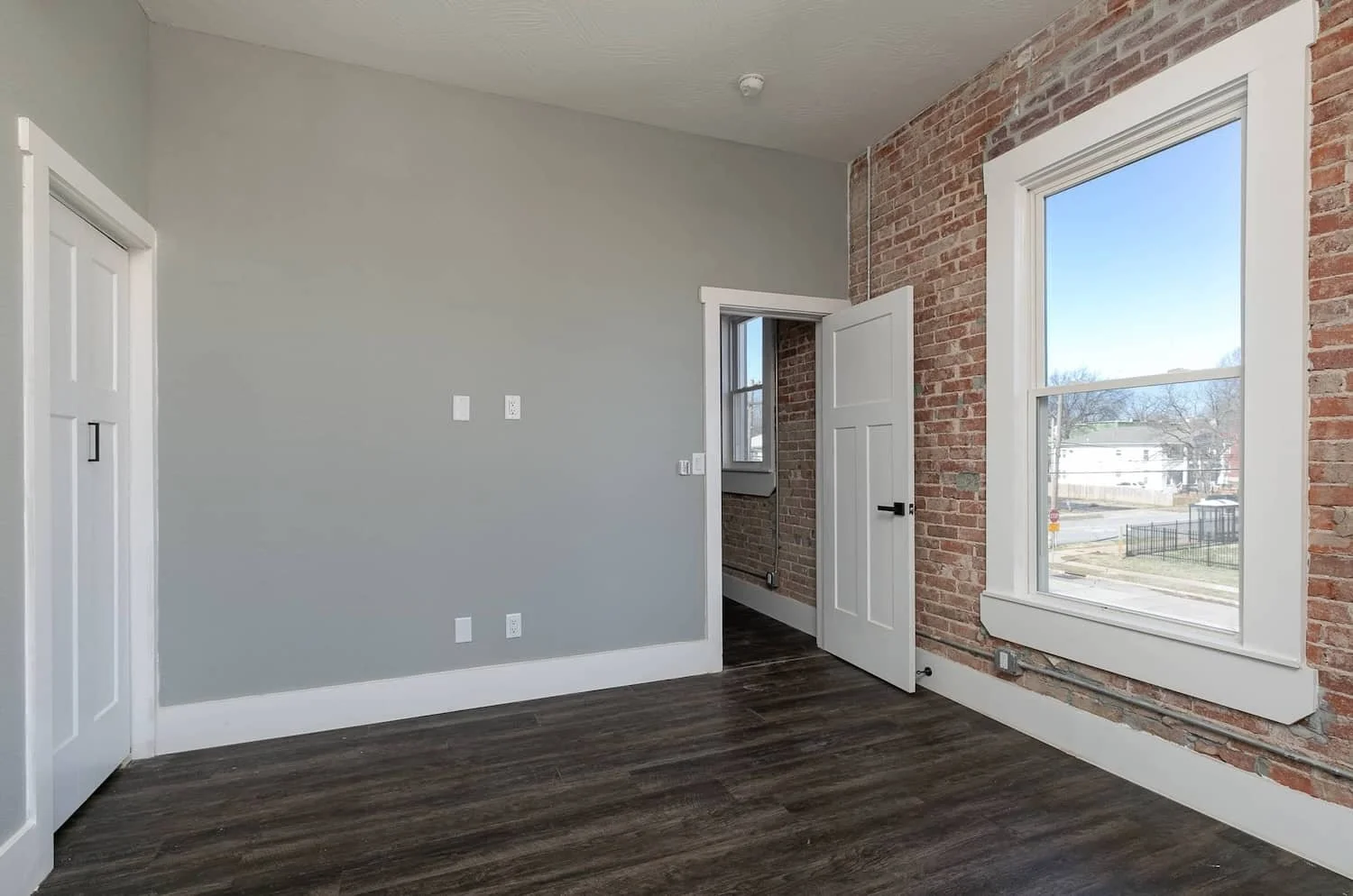 newly remodeled apartments for rent and lease in springfield mo MSU Student Housing 7.jpg