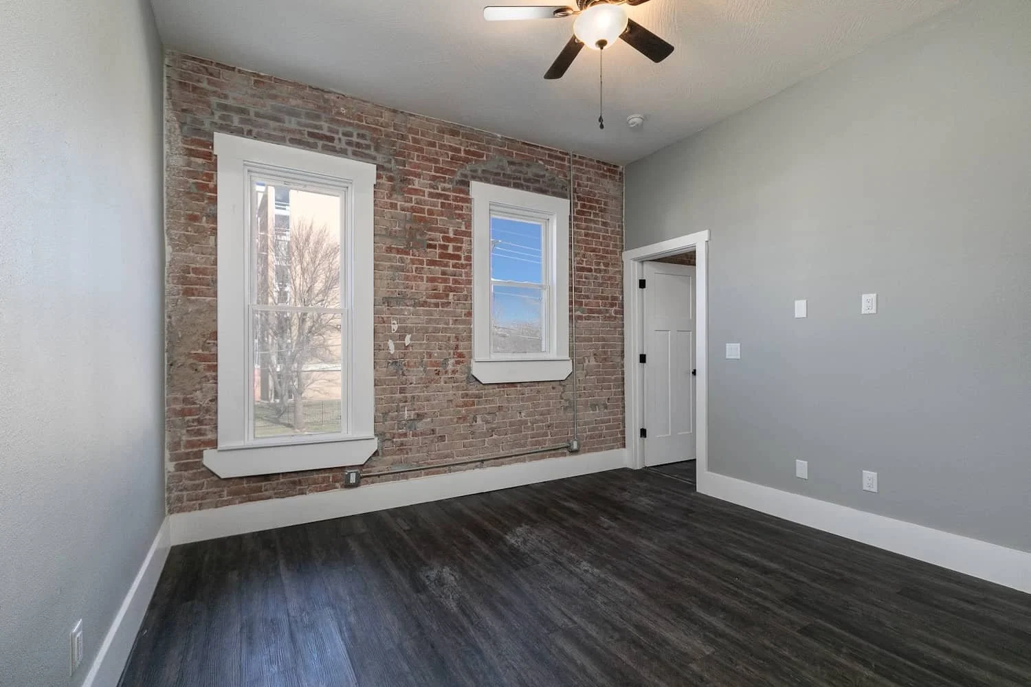 newly remodeled apartments for rent and lease in springfield mo MSU Student Housing 4.jpg