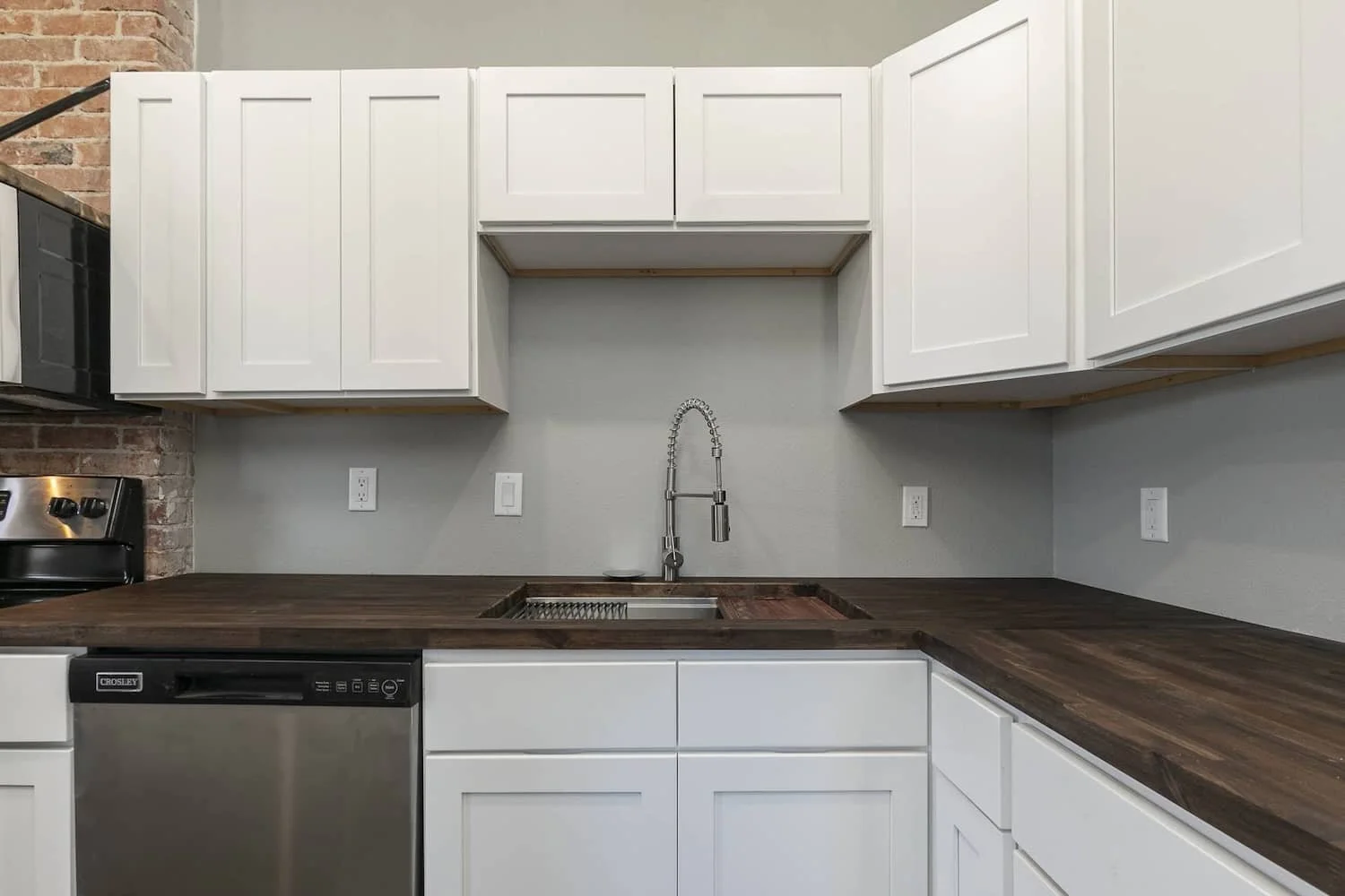 newly remodeled apartments for rent and lease in springfield mo MSU Student Housing 11.jpg