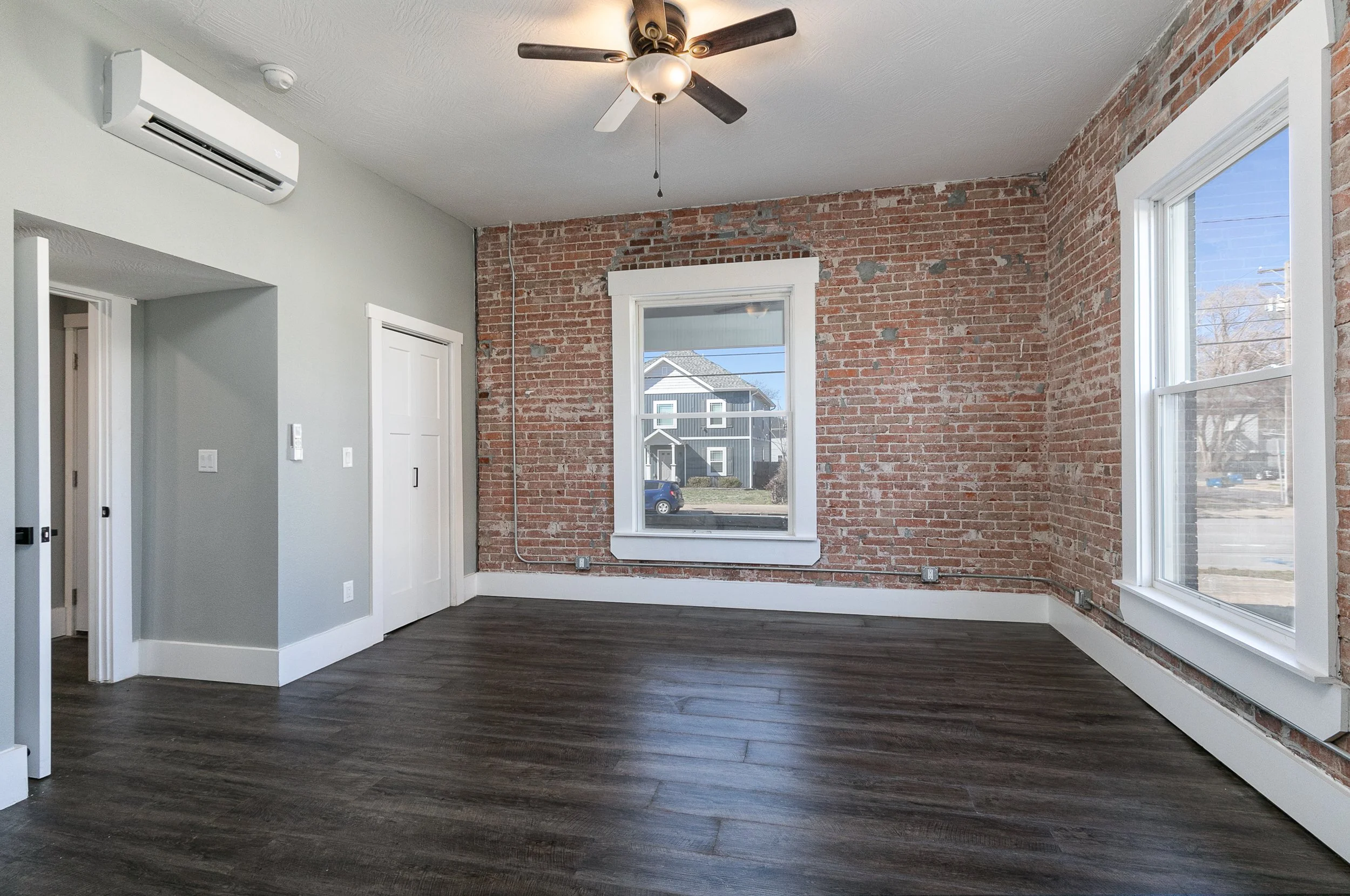 Apt 1 - 7M4A8627-Edit.jpg