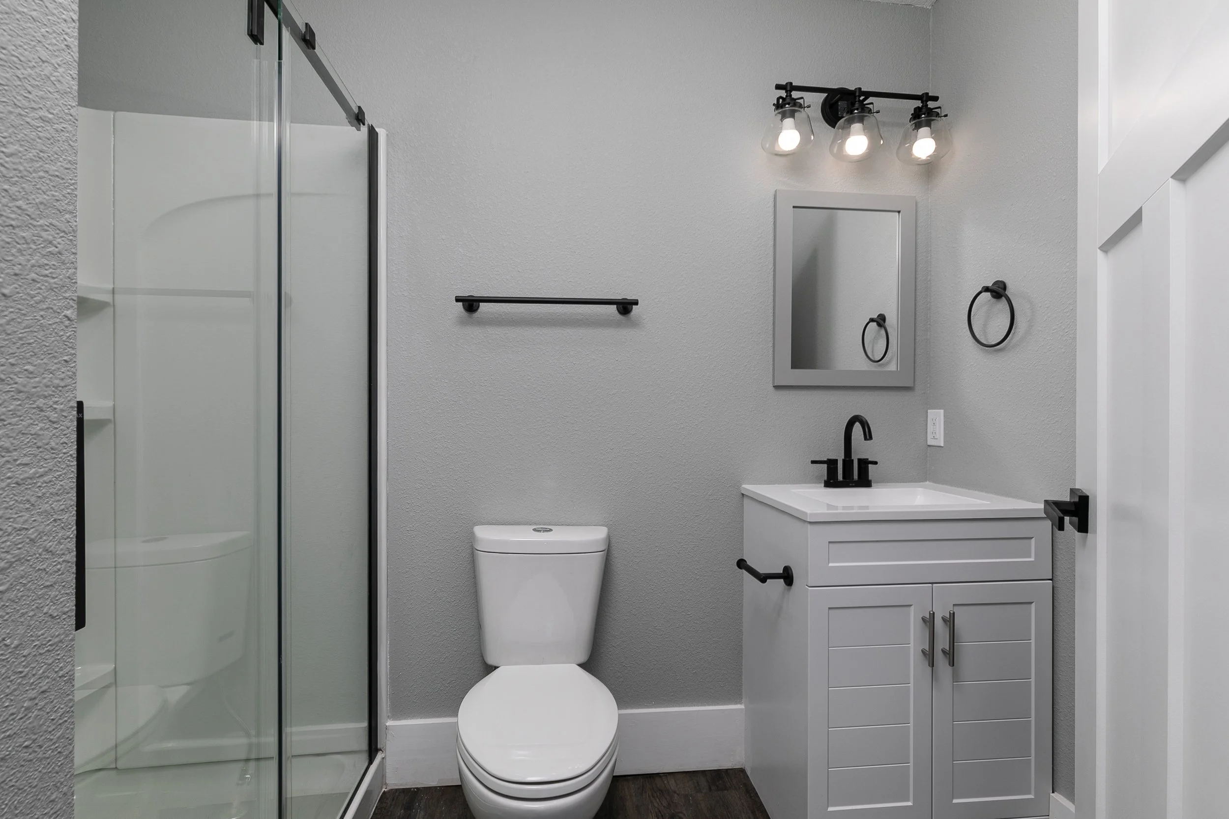 Loft Apartment #1 Bathroom