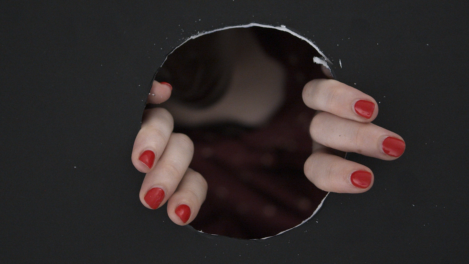  Leverage , 2024, video installation.