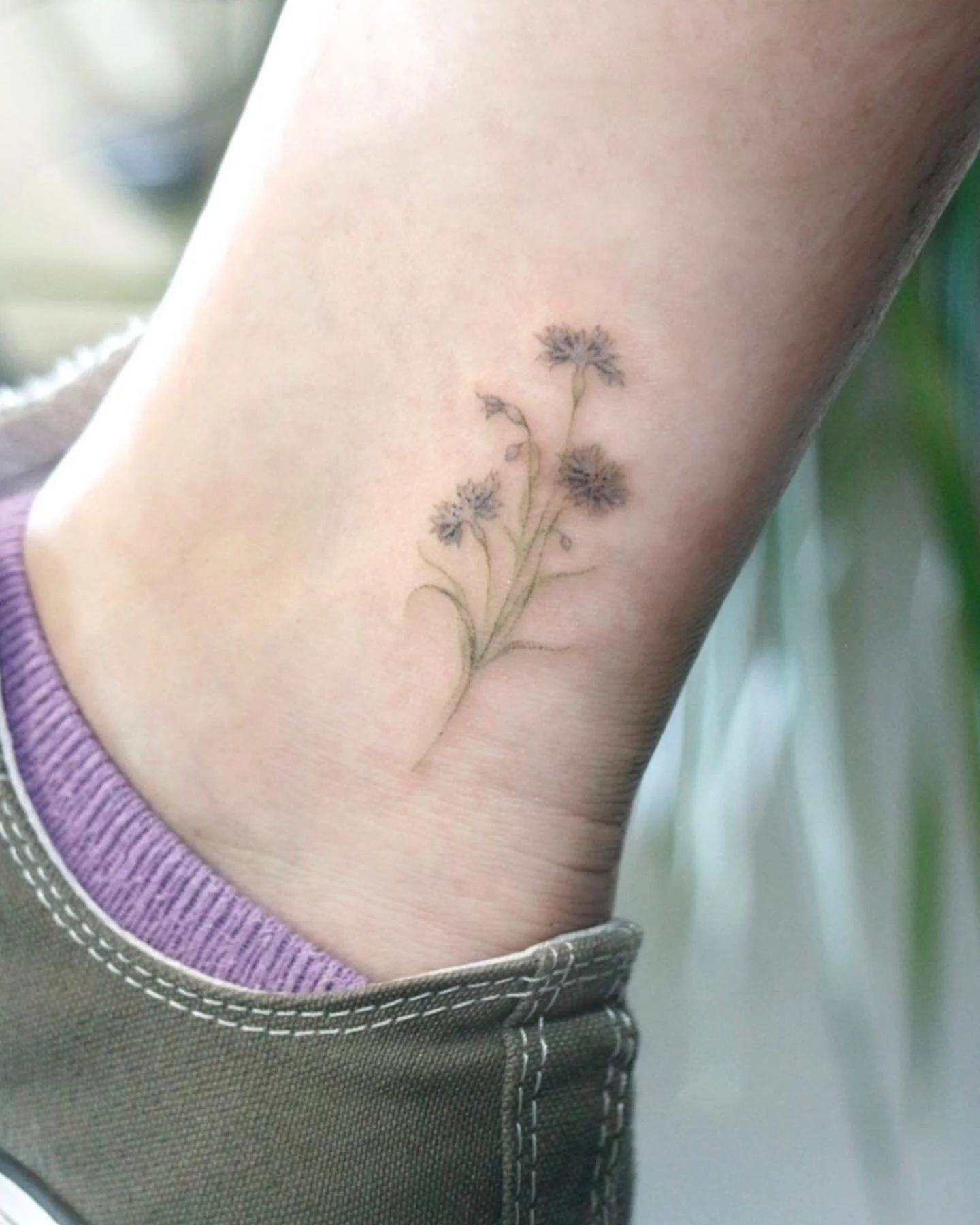 So recently I decided to do something pretty permanent and I&rsquo;m thrilled with the way it turned out. 

I wanted a tattoo of a blue cornflower in honor of my parents. The blue cornflower for my mom (because of corningware cookware) and a bouquet 