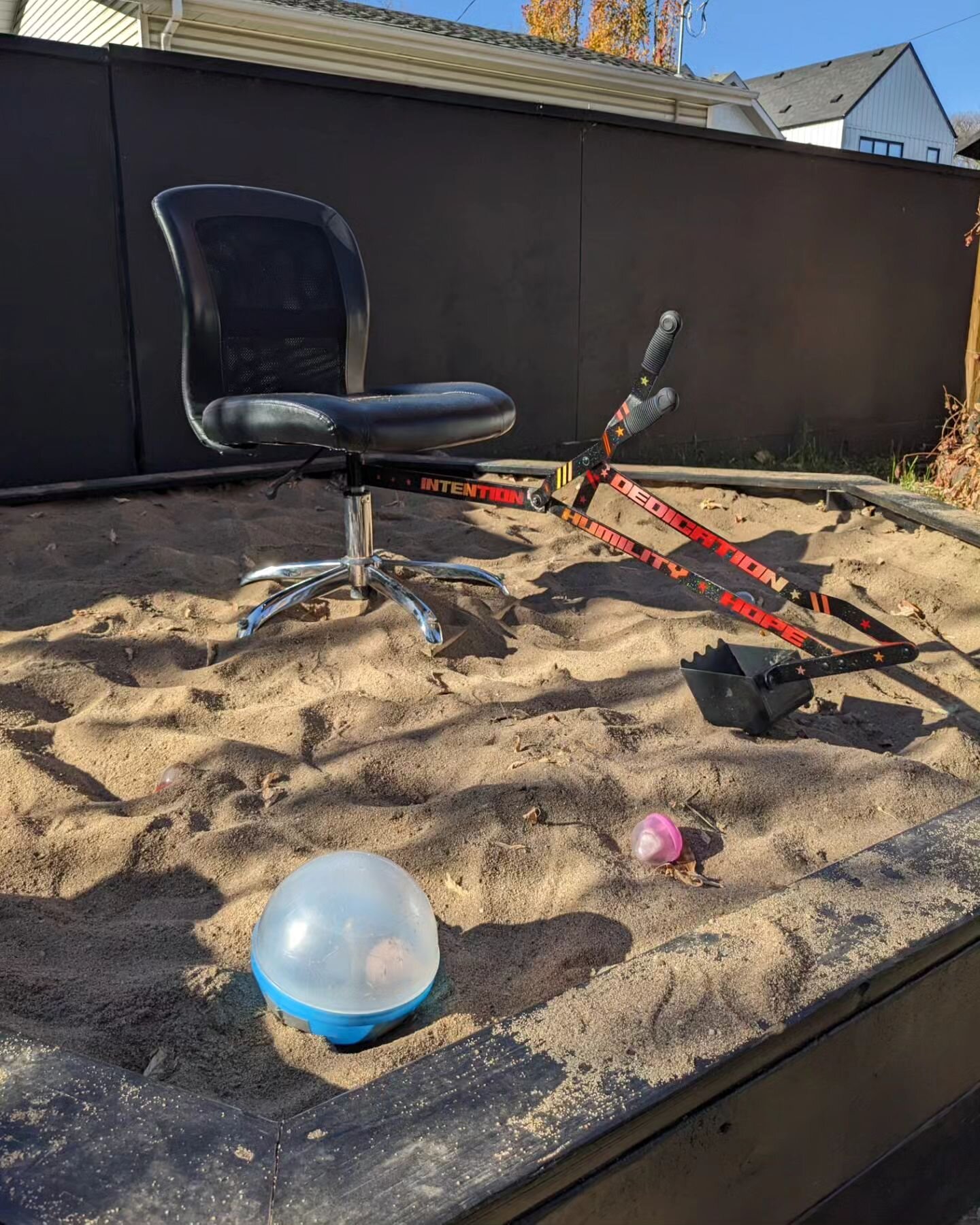 ALL WORK ALL PLAY

by Isabelle Kuzio

Various materials

All Work All Play revolves around a sandbox excavator, a toy that encourages kids to feel like grown-ups with jobs, turning the laborious things adults do into fun. This project transforms this