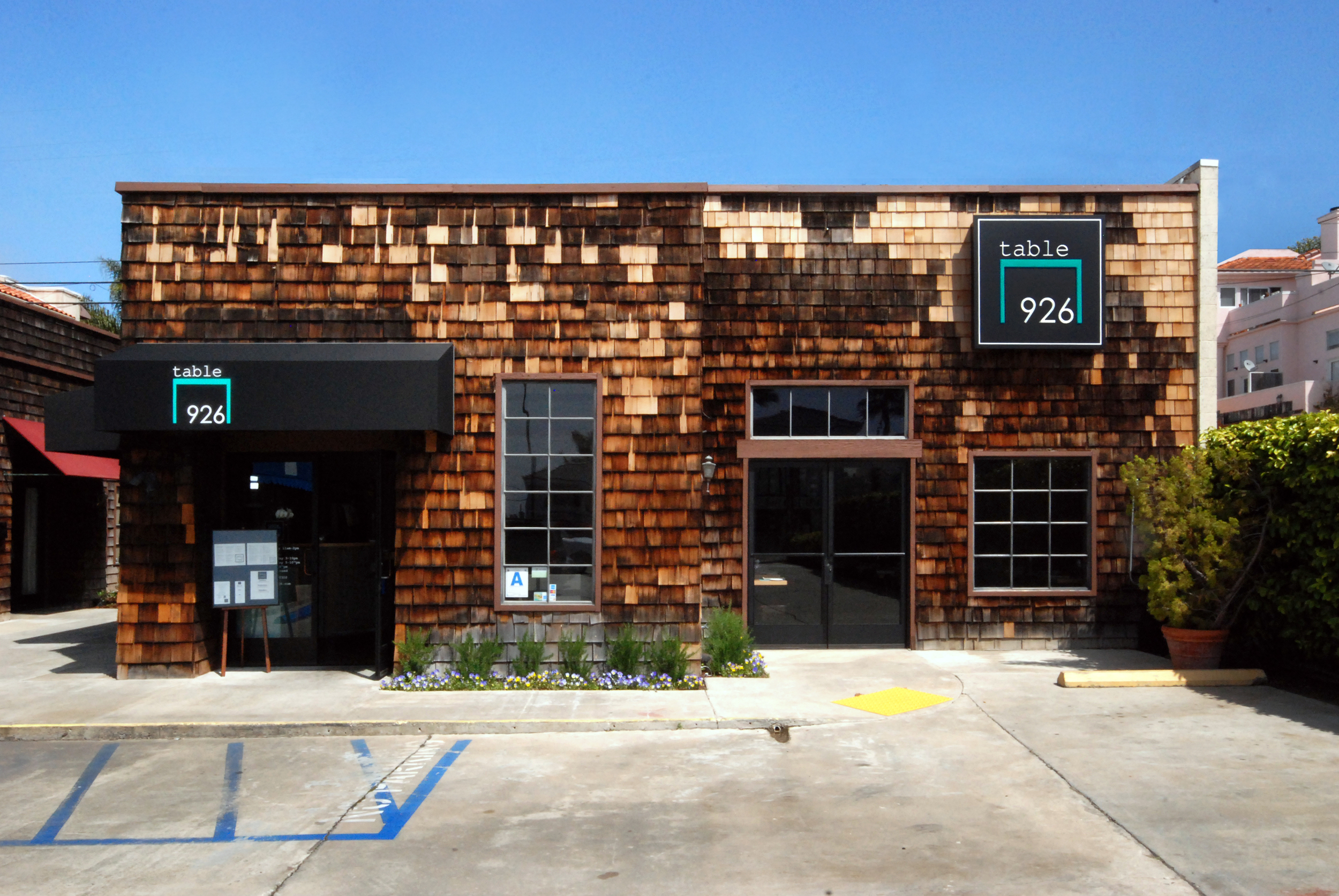 Restaurant Design San Diego Table 926_4.jpg