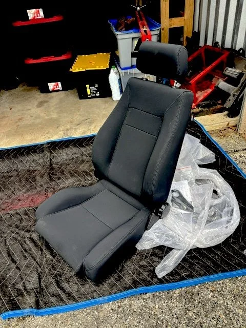 black seat assembled.jpeg