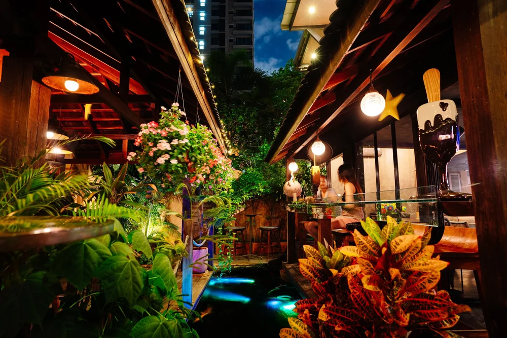 Vol Bar Vol de Nuit Bar — L'Envol Art Space - Cafe & Bar