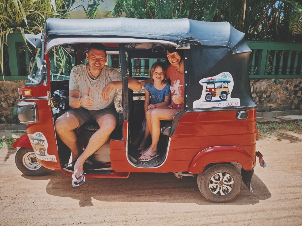 Family + 🛺 = &hearts;️ tuk tuk adventure #bentota #germany🇩🇪 #munich🇩🇪 #berlin #bernswitzerland🇨🇭 #switzerland #hongkong #austria🇦🇹