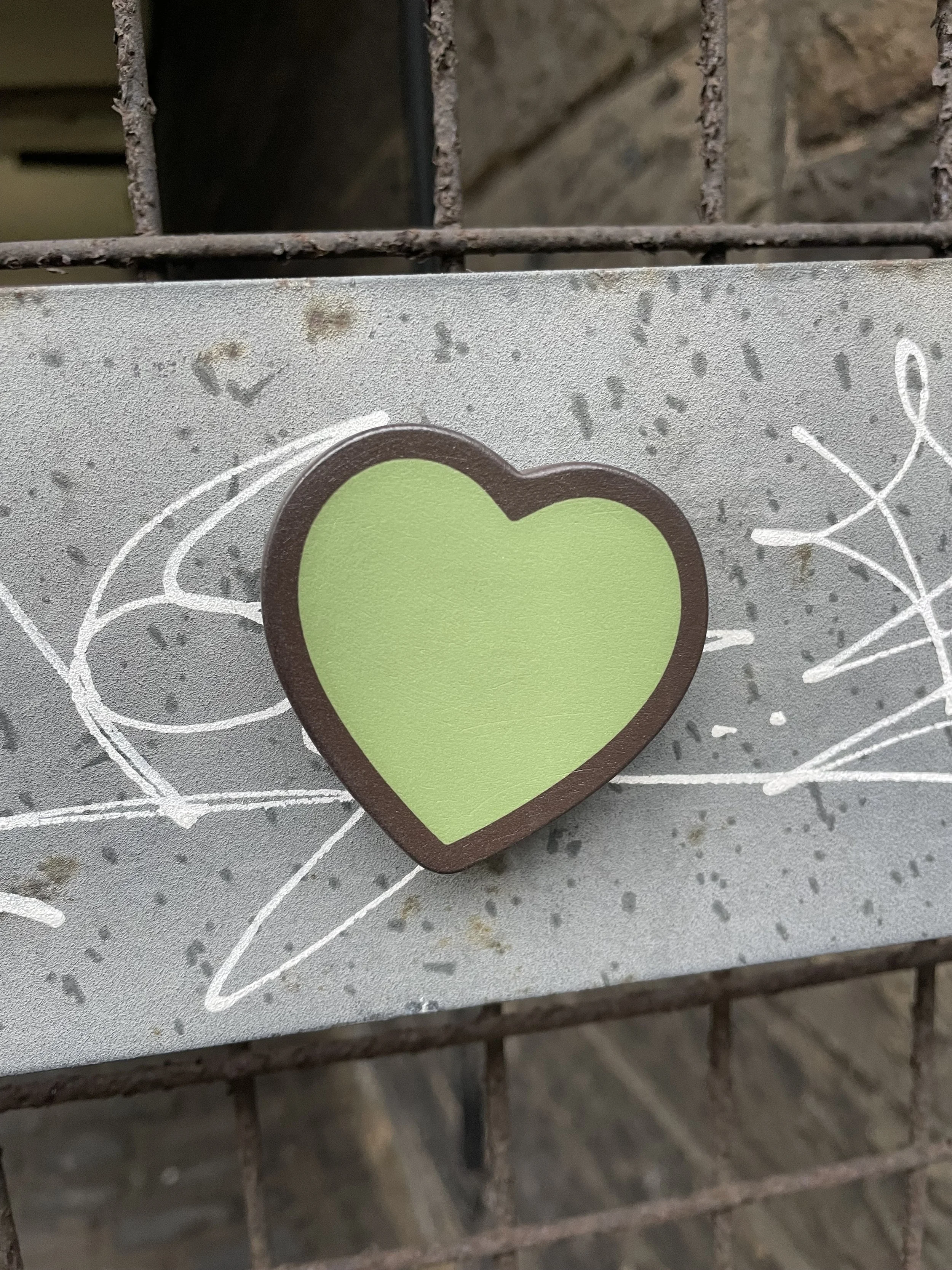 LOVE HEART - Magnet backed