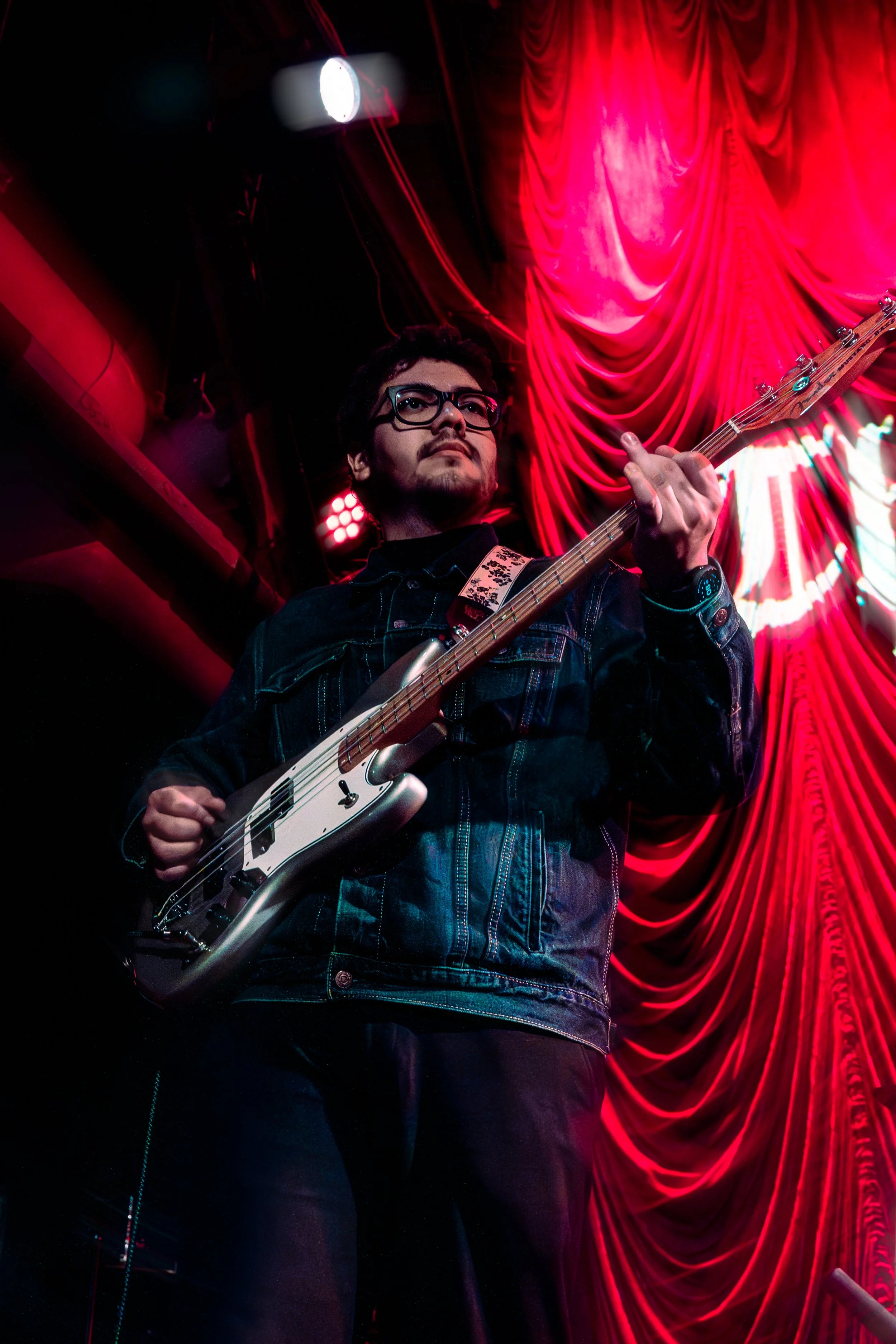 20260419_TheRedPears-6.jpg