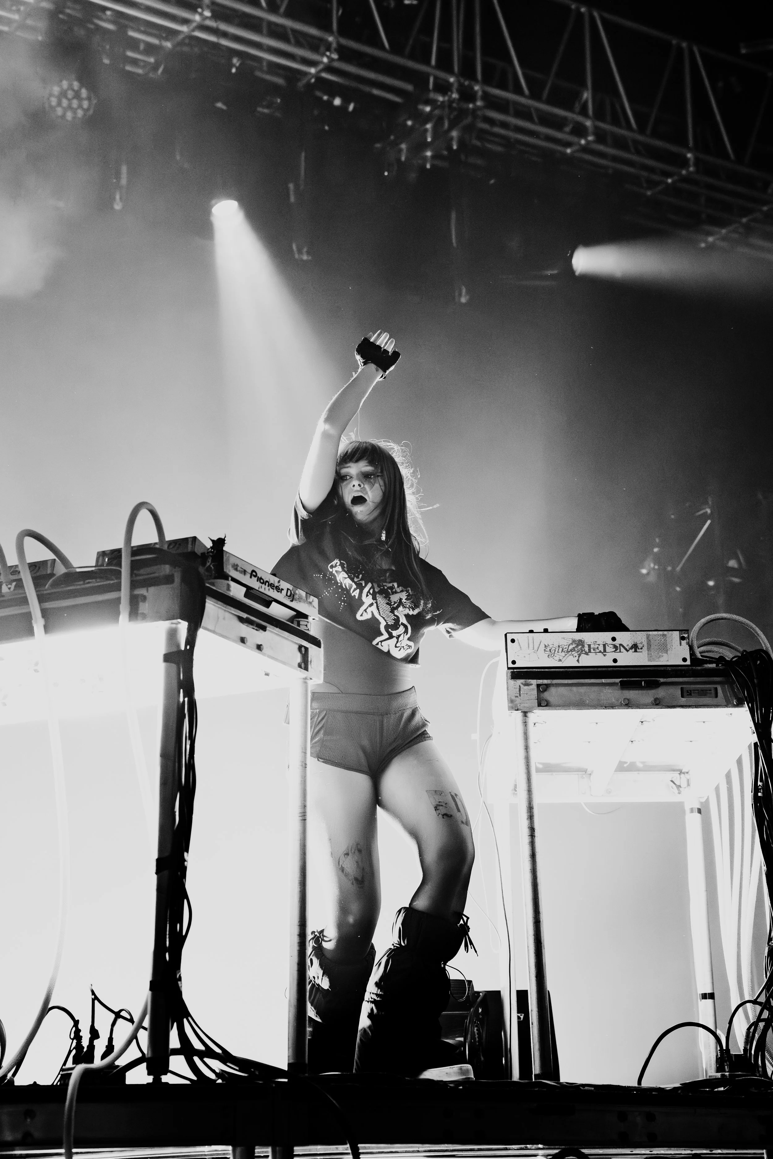 20261002_Ninajirachi-25.jpg