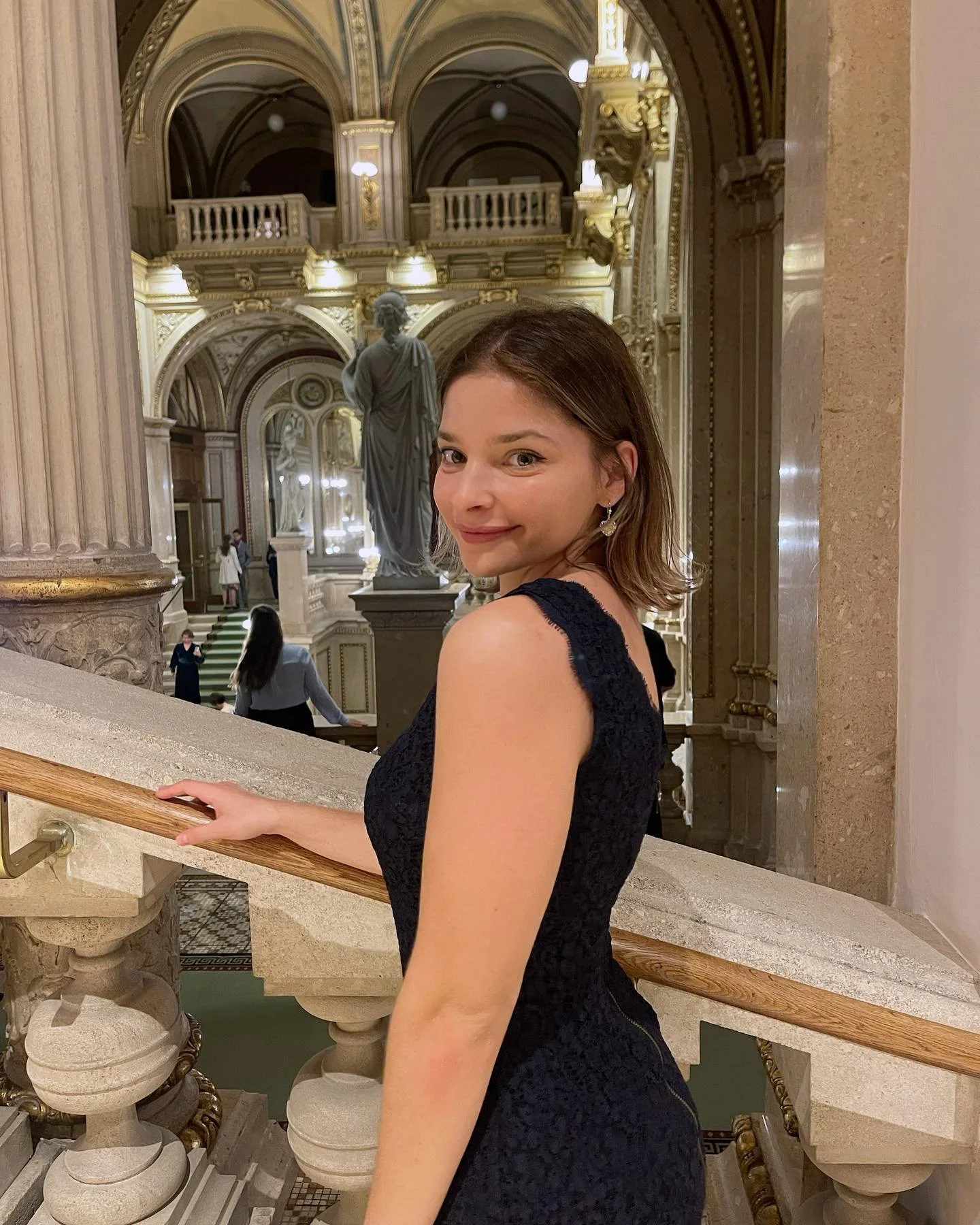 It&rsquo;s all right you can afford to lose a day or two, ooooh 🎶

#operasingersofinstagram #travelingsinger
