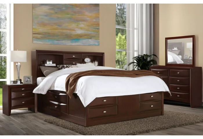 Linda-Merlot-6.5x10-Catalog-Edit-1-700x480.jpg