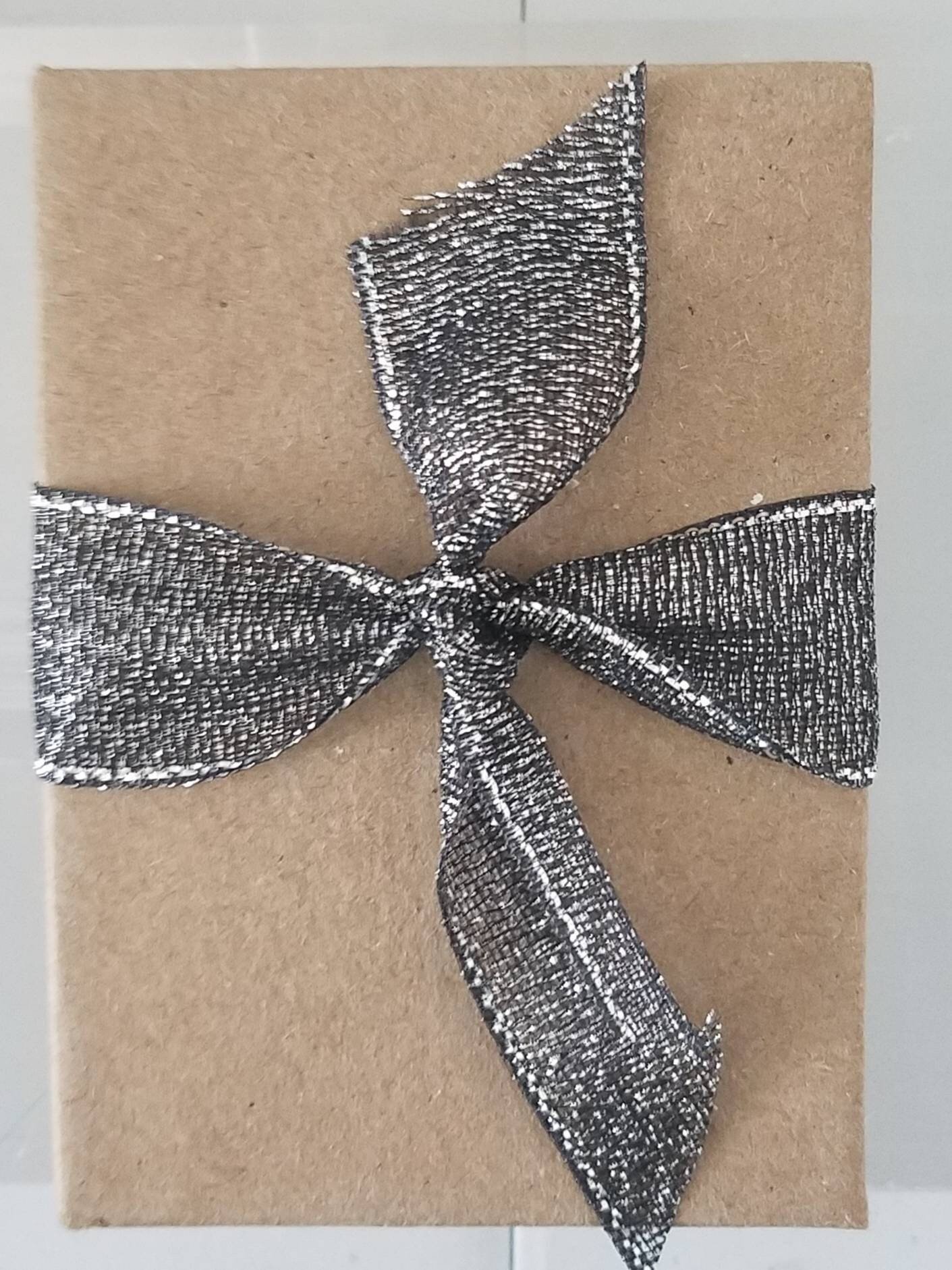 https://i.etsystatic.com/12001760/r/il/20194e/3985683408/il_fullxfull.3985683408_iuvb.jpg