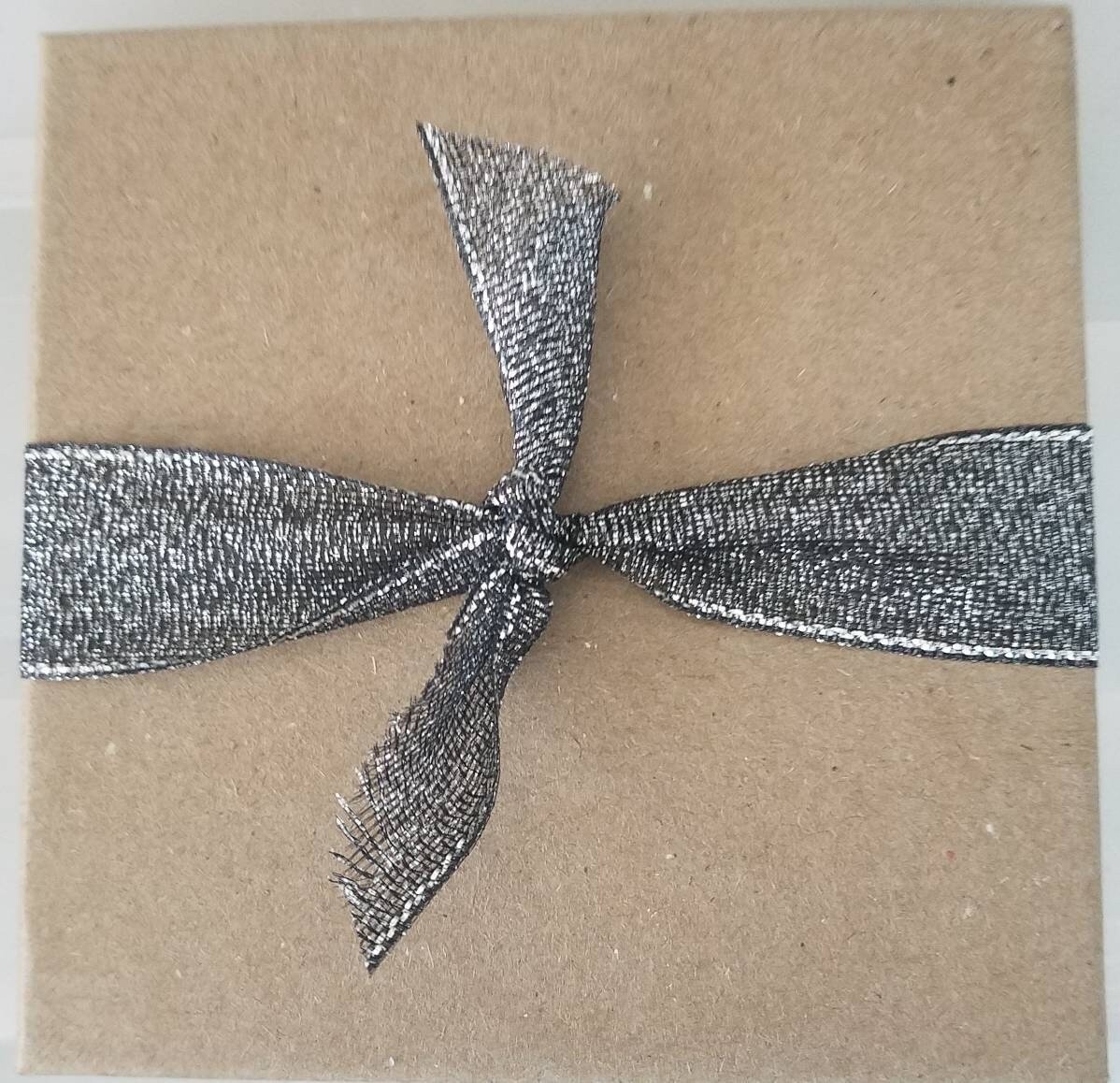 https://i.etsystatic.com/12001760/r/il/f33d8e/3977232090/il_fullxfull.3977232090_csxn.jpg