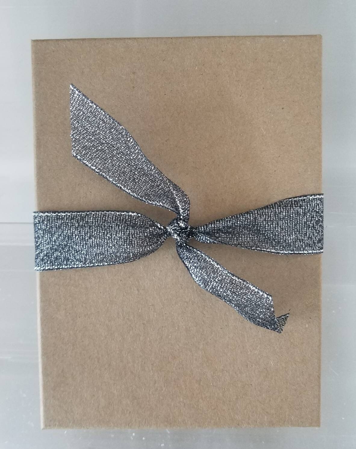 https://i.etsystatic.com/12001760/r/il/2ca047/3988130186/il_fullxfull.3988130186_c6xe.jpg