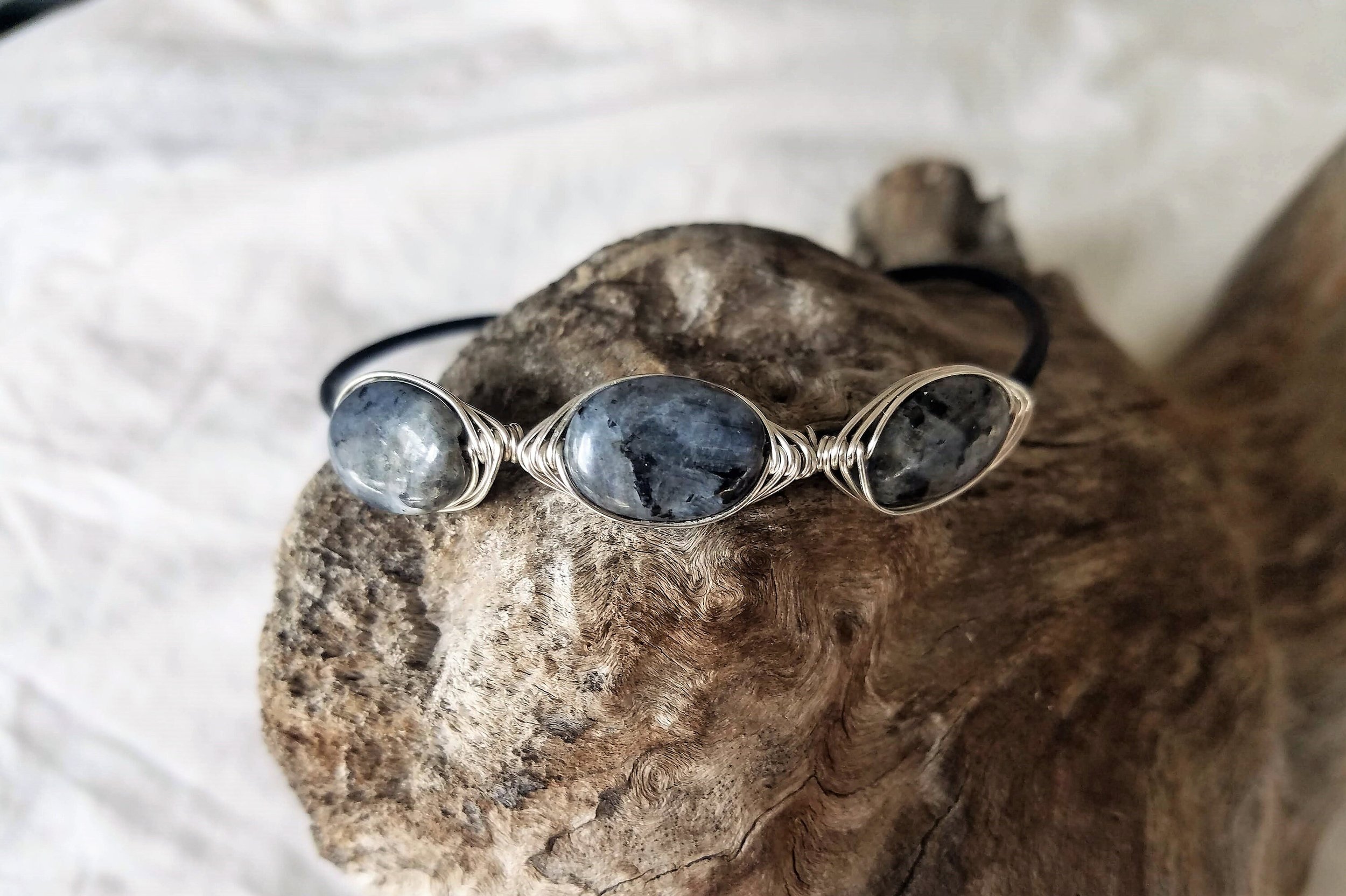 https://i.etsystatic.com/18412911/r/il/8c9fbc/1650976328/il_fullxfull.1650976328_mlhd.jpg