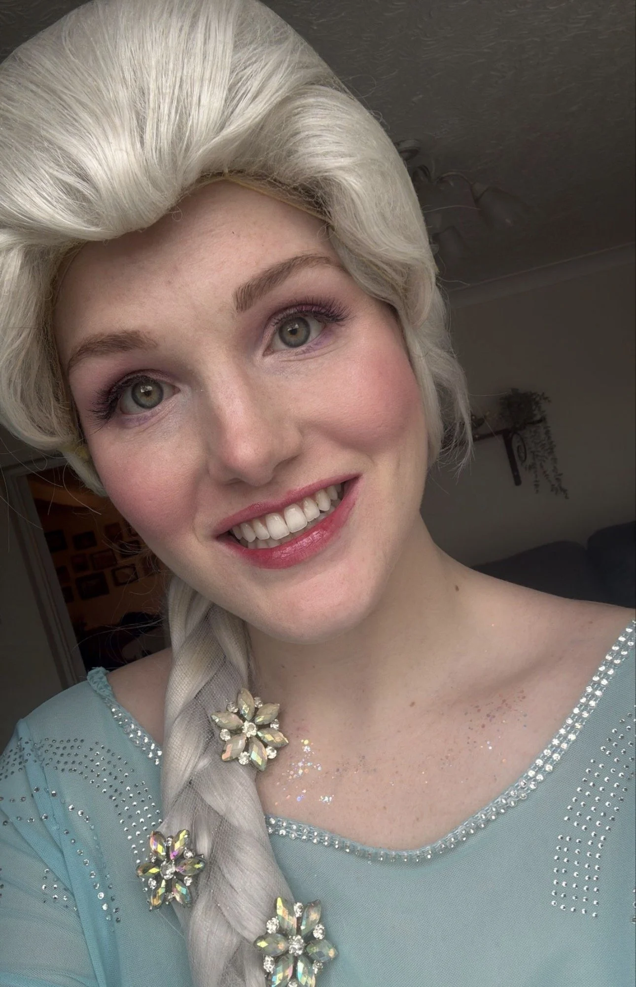 Elsa entertainer