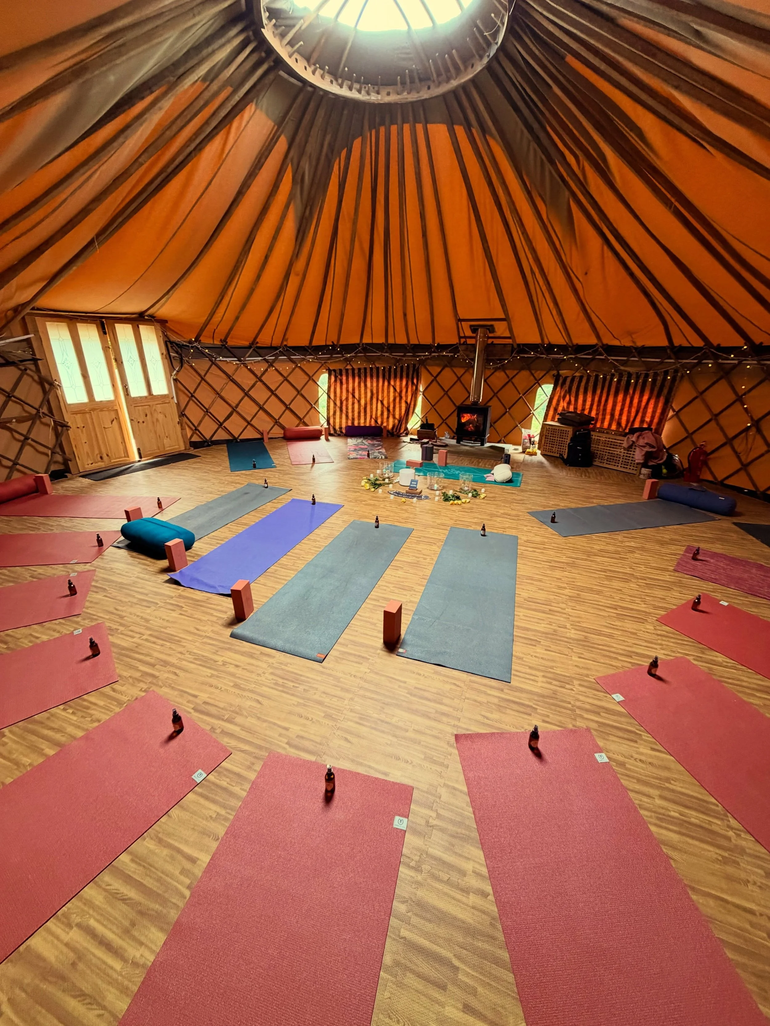 ✨ Some brighter news ✨ 

An event that is not weather dependant 🙏🏼 an event that can help calm the nervous system and restore the mind and body 🫶🏼 

I am delighted to be hosting another mini-retreat at the beautiful @joy_retreatjsy yurt shala - h