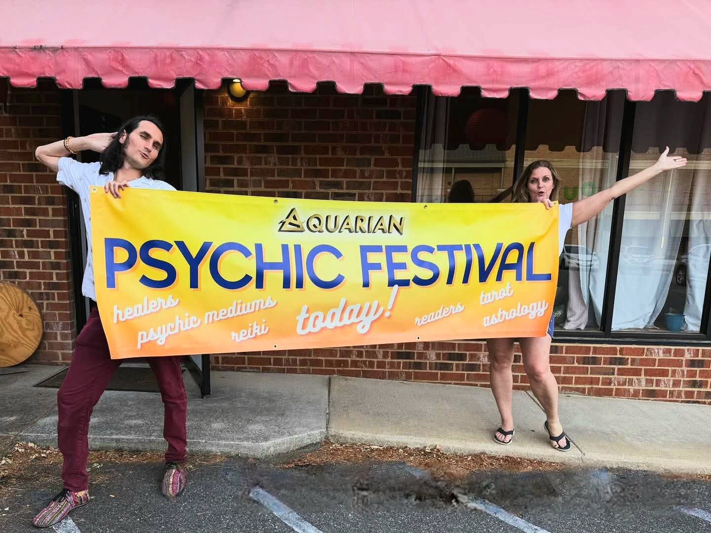 ‼️THE PSYCHIC FESTIVAL IS LESS THAN 24 HOURS AWAY‼️
Come join us and support the Richmond SPCA by getting a reading or healing with anyone of our practitioners!