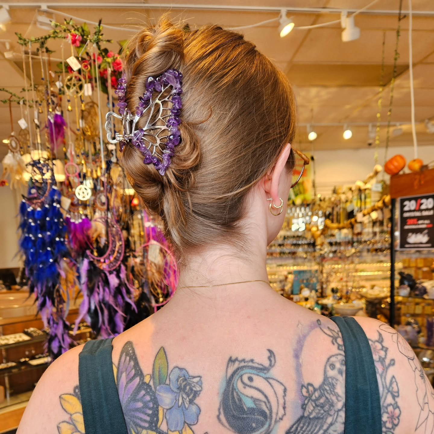 New hair accessories are now available in-store! 😍

These Butterfly Claw Clips come in both Amethyst and Rose Quartz and are only $14.85. Stop by soon to see all the new goodies! Our store hours are 10AM-7PM Monday-Sunday 😊

#rvacrystalshop #shoplo