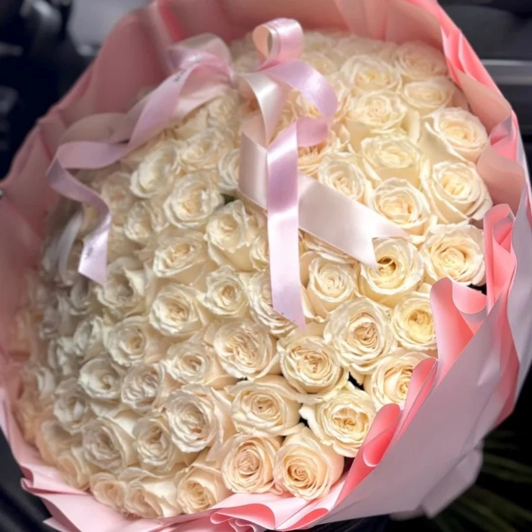white-Flower Delivery-Winter Park-thebloomerati.com -2.jpg