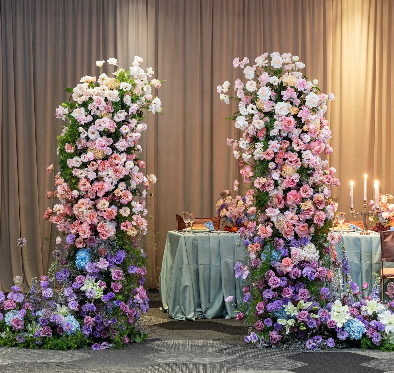 wedding-arch-thebloomerati.com.jpg