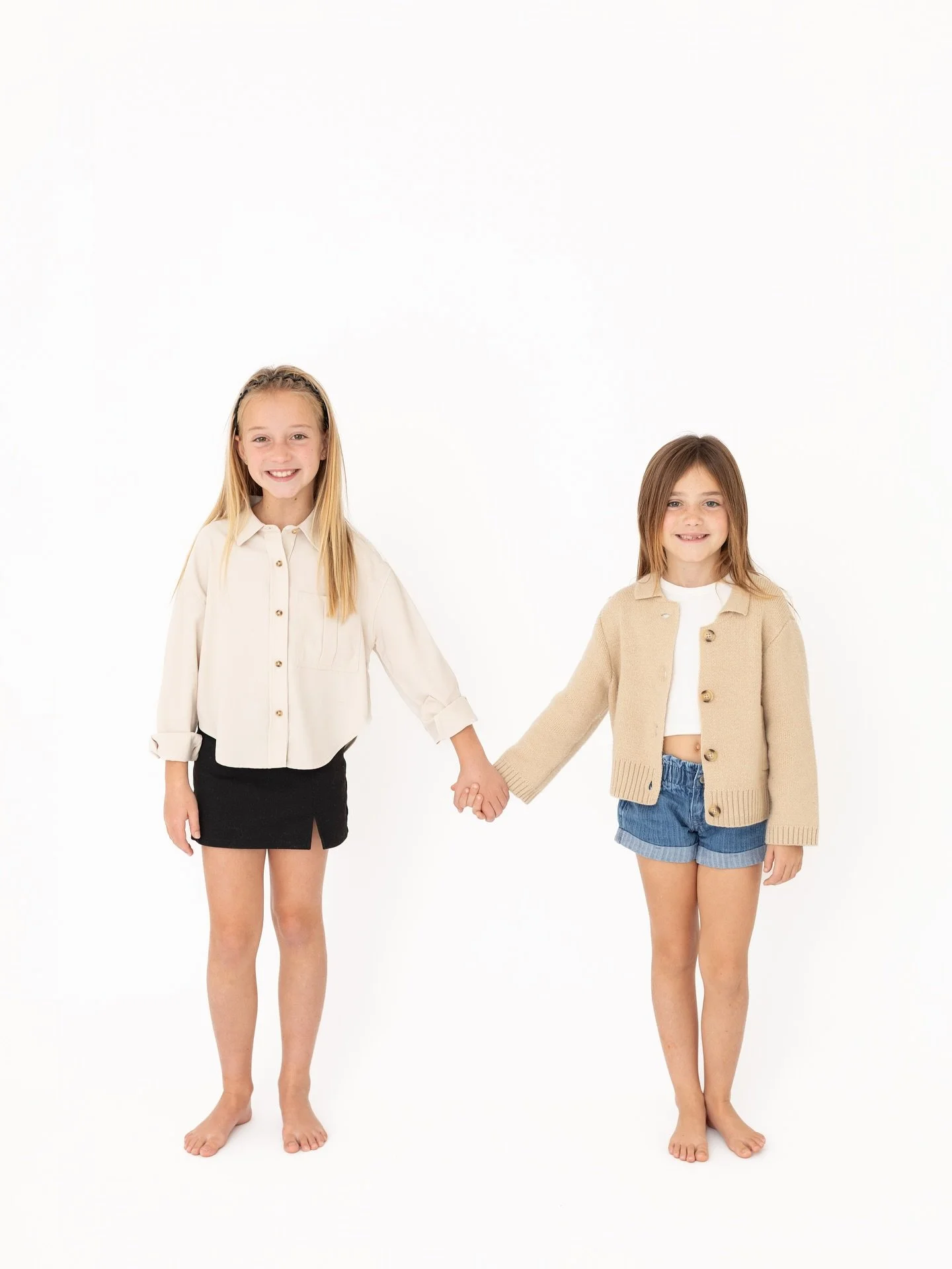 The beginning of the session vs the end of the session 😂 

Sisters, bringing all the fun.

#staugustinephotographer #staugustinephotography #staugustinefamilyphotographer #jaxphotographer #pontevedraphotographer #nocateephotographer #floridafamilyph