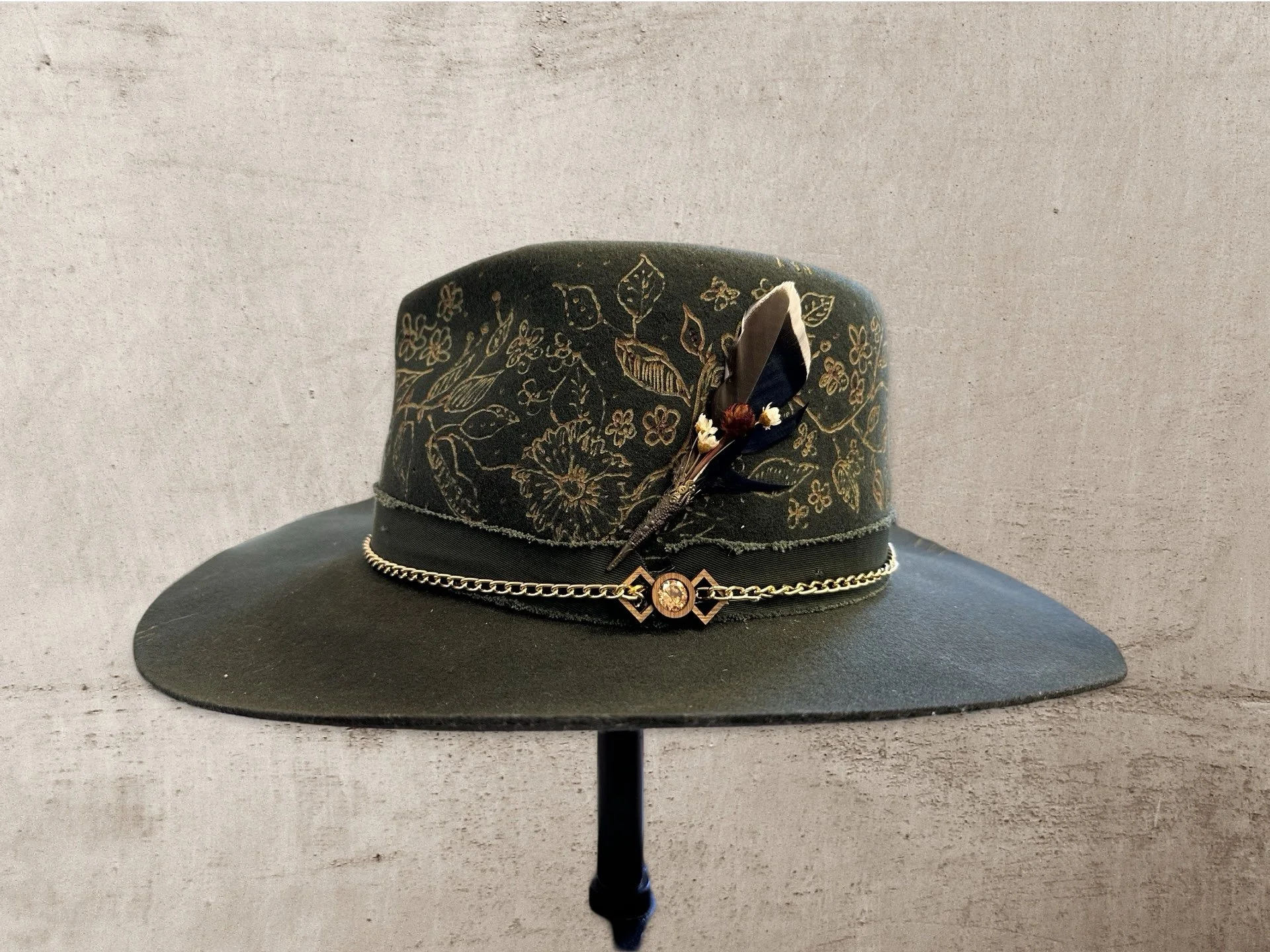 Elegant Dark Olive Green Wool Floral Burned Hat — Wildwood  display picture 1