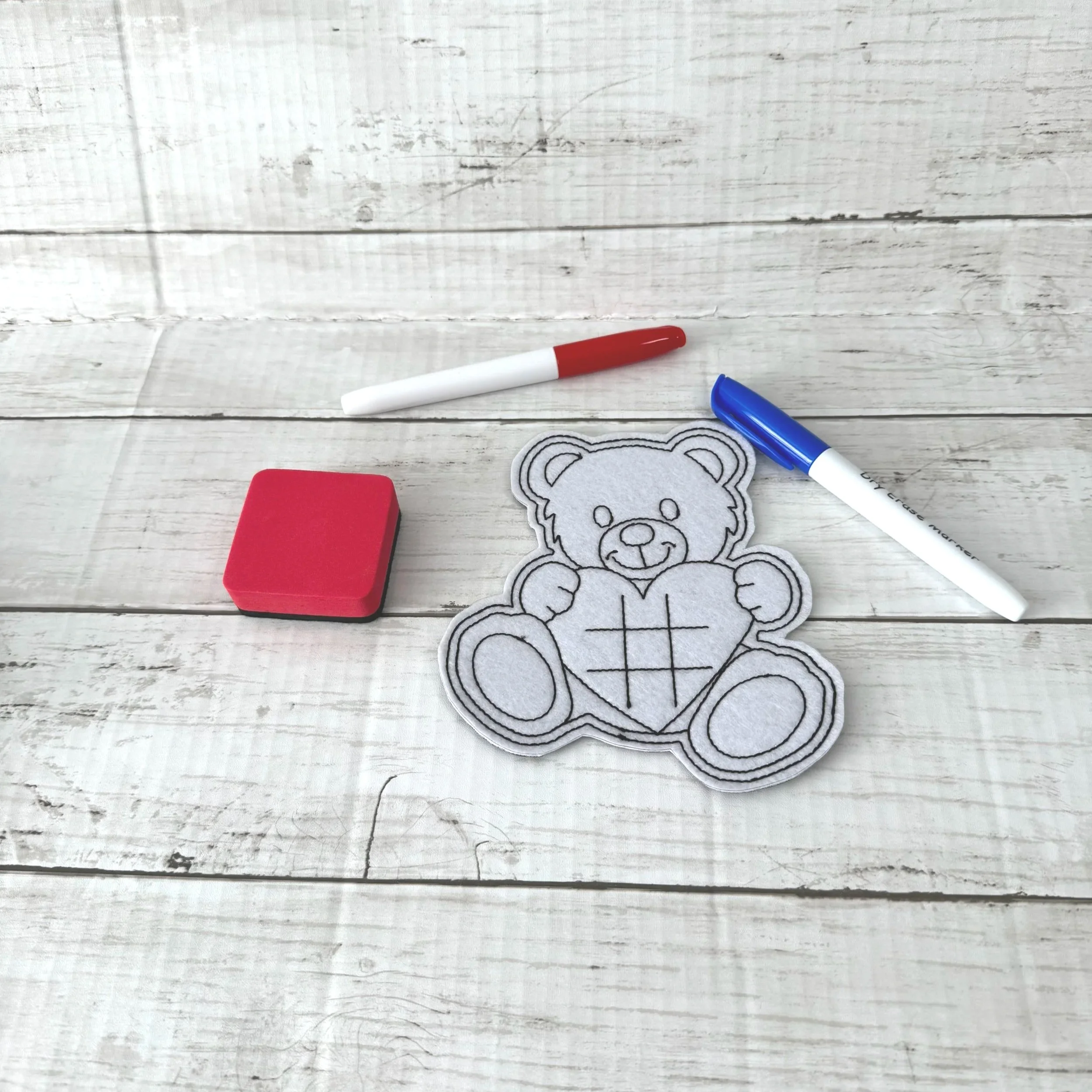 Tic Tac Toe Bear with Heart Valentine Color Cuties, Flat Coloring Game, Erasable and Reusable Coloring Vinyl Sets (Copy)