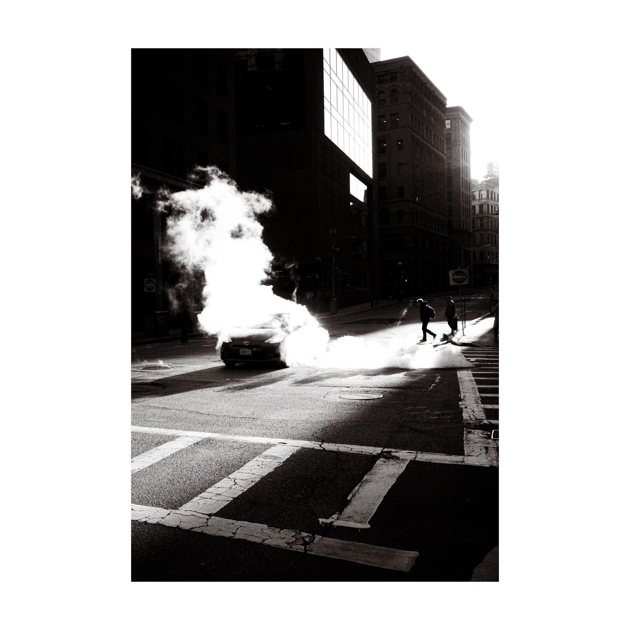 Untitled

#street #sunset #boston #capture #bnw_captures #bwoftheday #nikon #nikonphotography