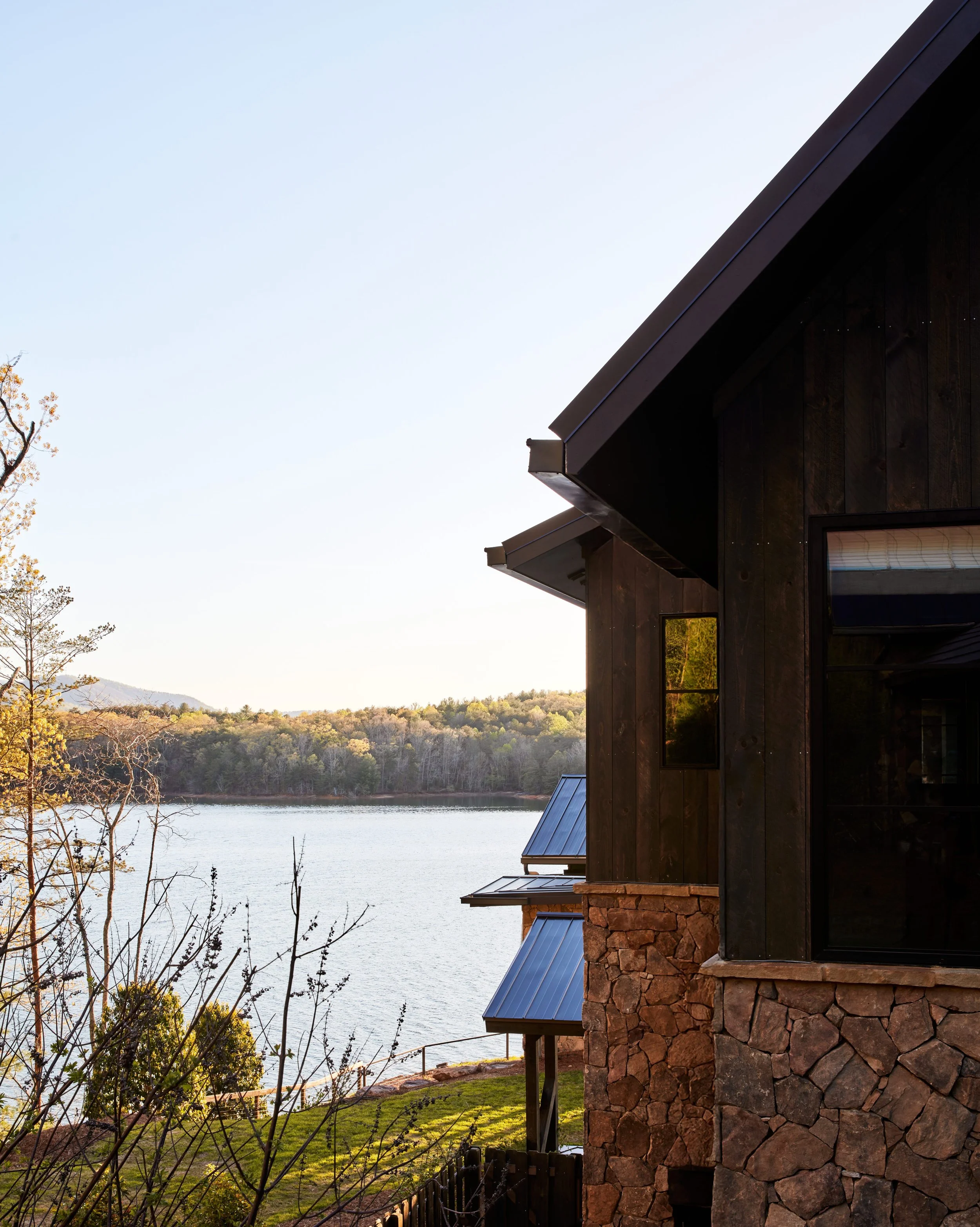 Efuerniss_AtelierDavis_Blueridge_14789_HDR 1 copy.jpeg