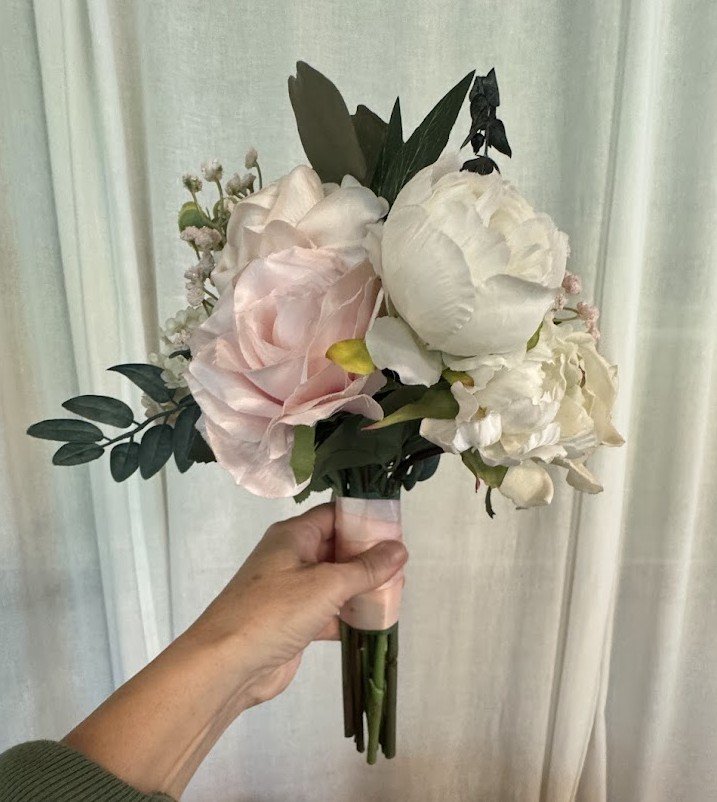 Four bridesmaids bouquets pinks/white