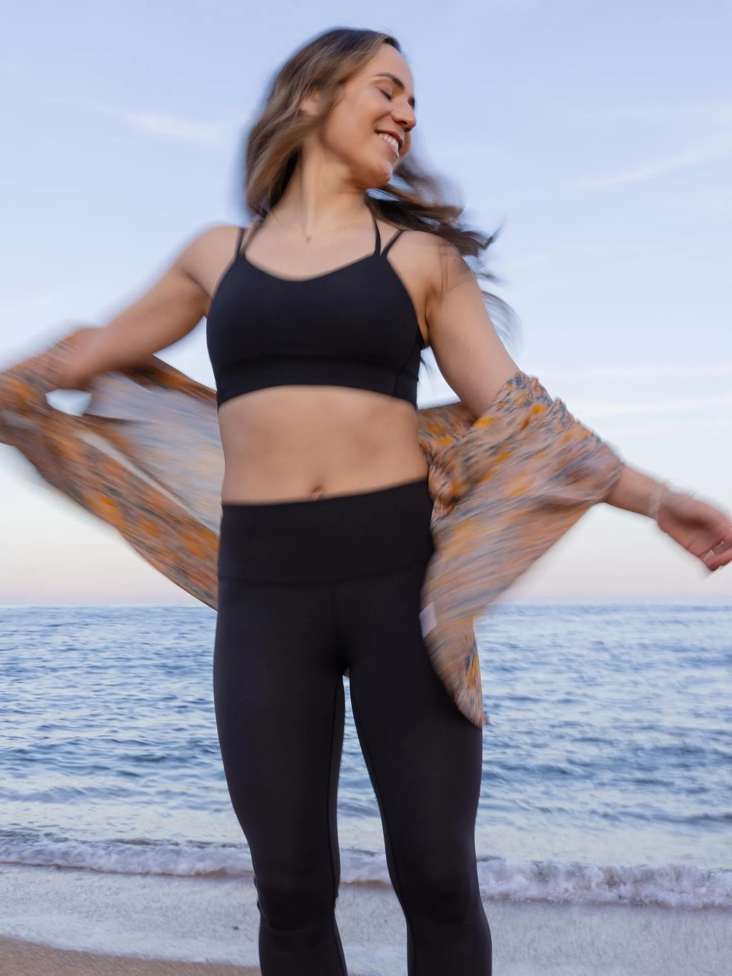 We&rsquo;re so excited to introduce @ellie.yoga , our newest teacher joining the schedule!
You can now flow with her on Thursday mornings at 7am for a nourishing Vinyasa class.

Ellie&rsquo;s yoga classes are warm, down-to-earth, and deeply connectin