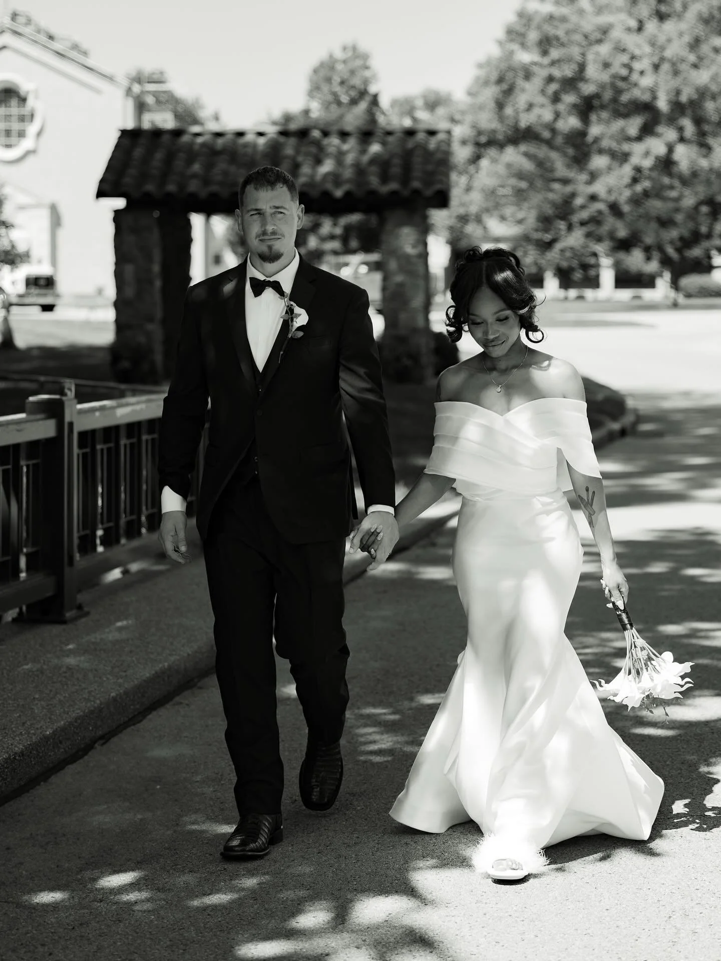 How do you simply post one?
-
Photographer: @threetenstudios 
Dress: @oliviabottega 
Makeup: @facedbyfaye 
Shoes: @stevemadden 
Hair: @ms.k.nash 
Venue: @stjosephchurchsylvania 
-
-
-
-
-
#threetenstudios #wedding #weddingphotographer #ohio #blackand