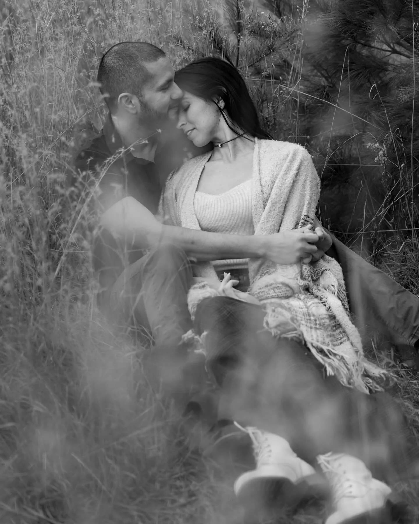 SNEAK PEEK &mdash; If this is how radiant they are during their engagement session, I can&rsquo;t even begin to imagine the wedding 😮&zwj;💨 
-
-
-
-
-
#threetenstudios #engagement #michigan #michiganphotographer #michiganweddingphotographer #lovest