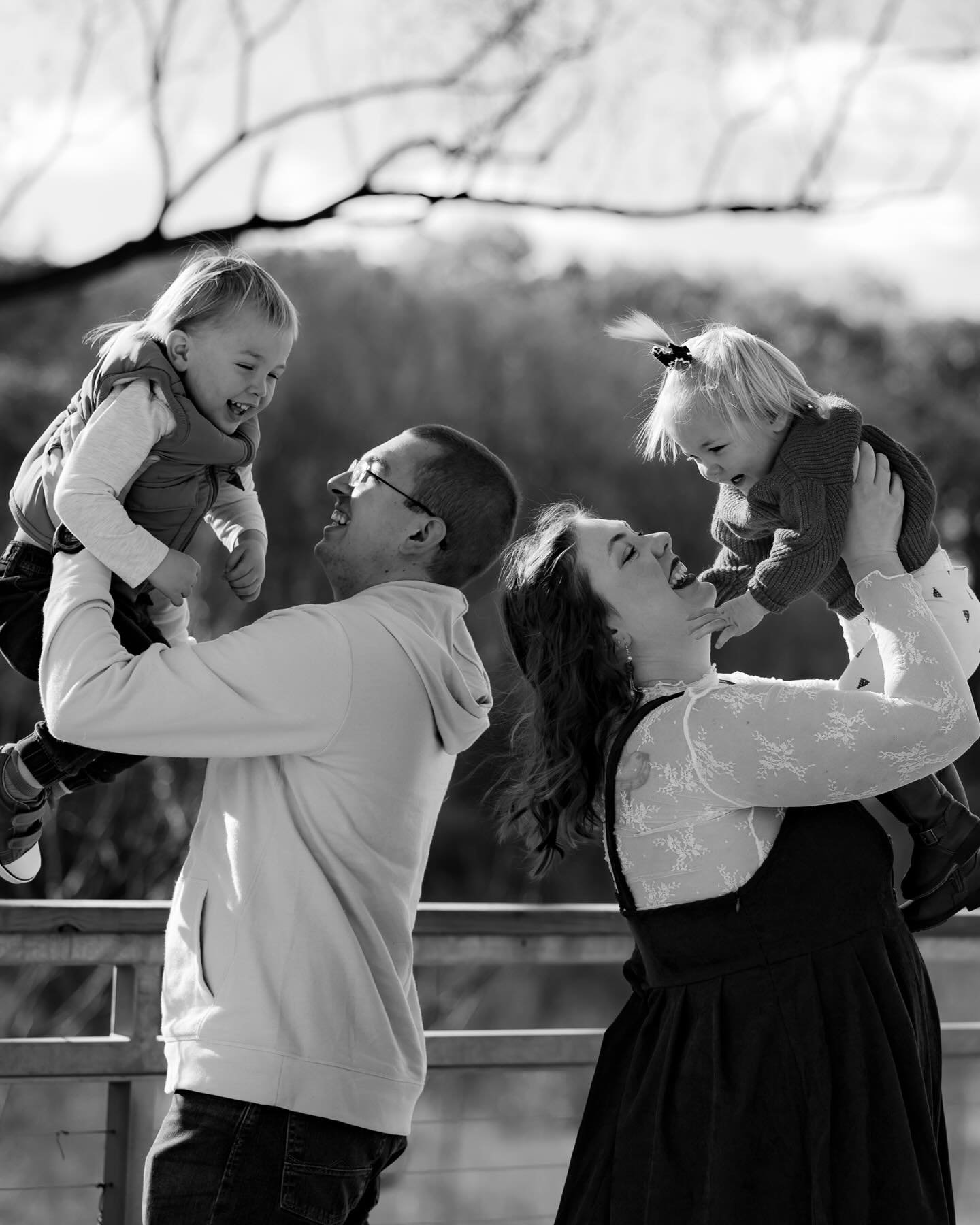 SNEAK PEEK &mdash; Wright Christmas 2025
-
It&rsquo;s the season of magic and I have all the feels! 🥹 
-
-
-
-
#threetenstudios #christmas #christmasphotoshoot #michigan #michiganphotographer #lifestyle #lifestylephotography #blackandwhitephotograph