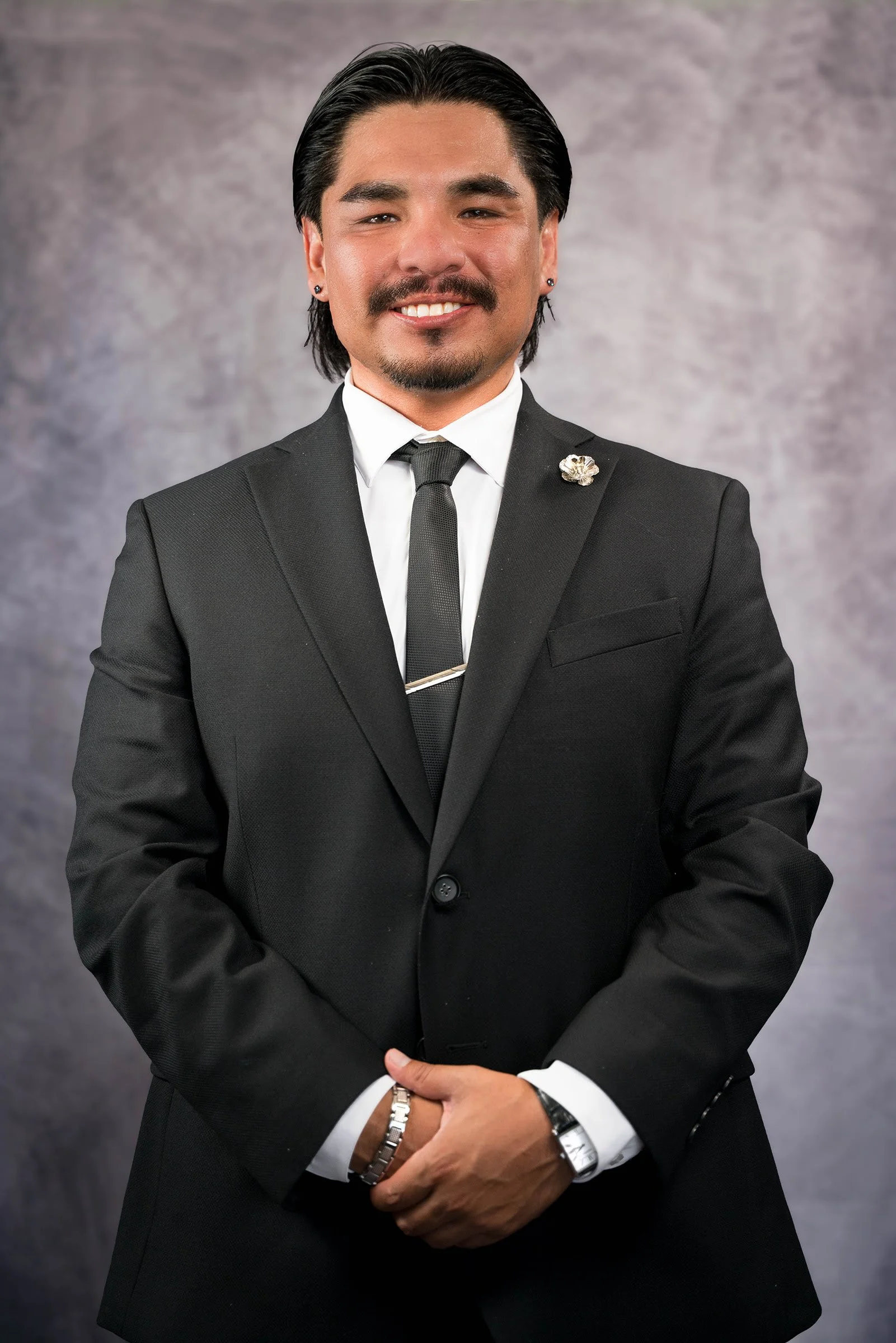 Jonathan Villafuerte - Bio Pic.jpeg