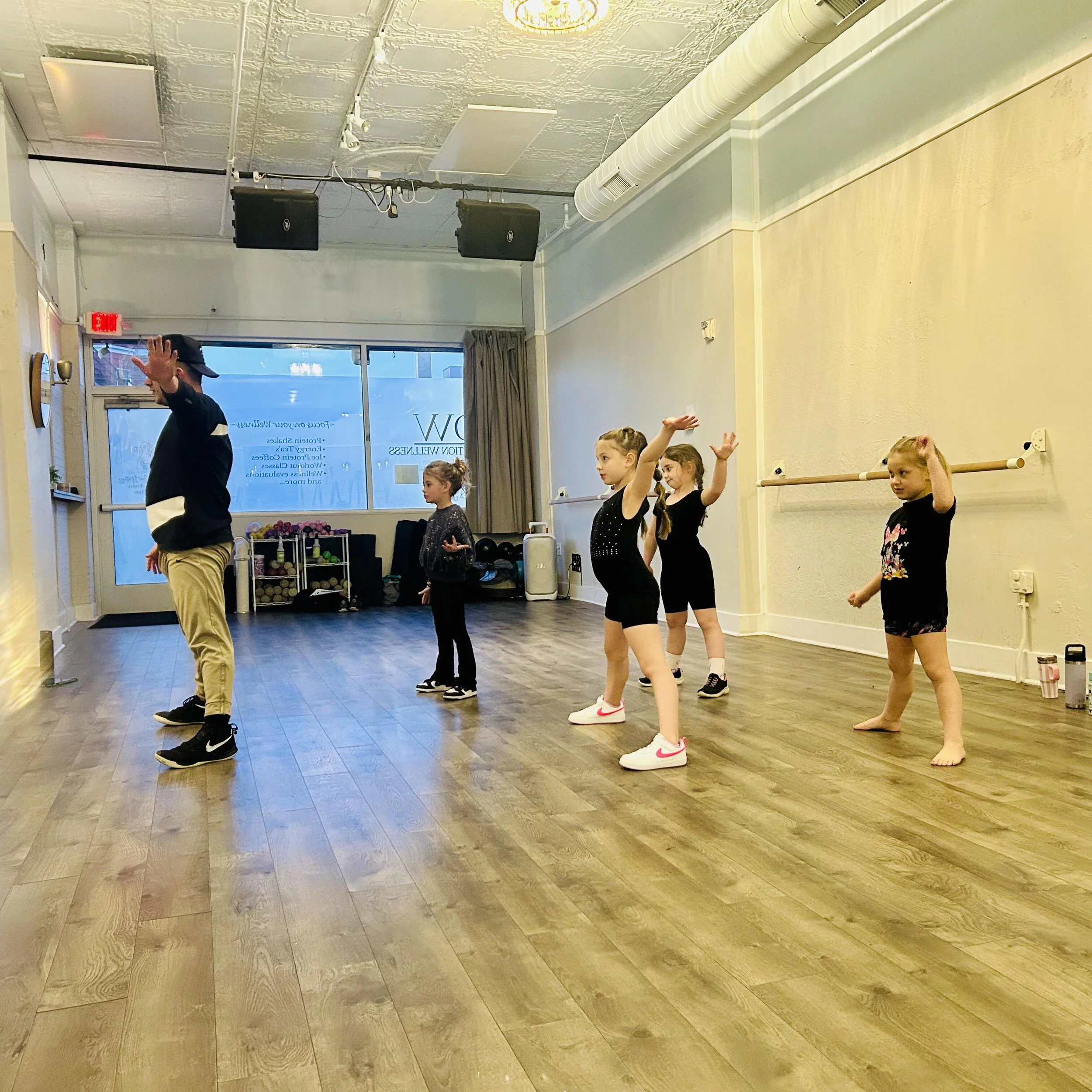 Mini Hip-Hop | Ages 5-6