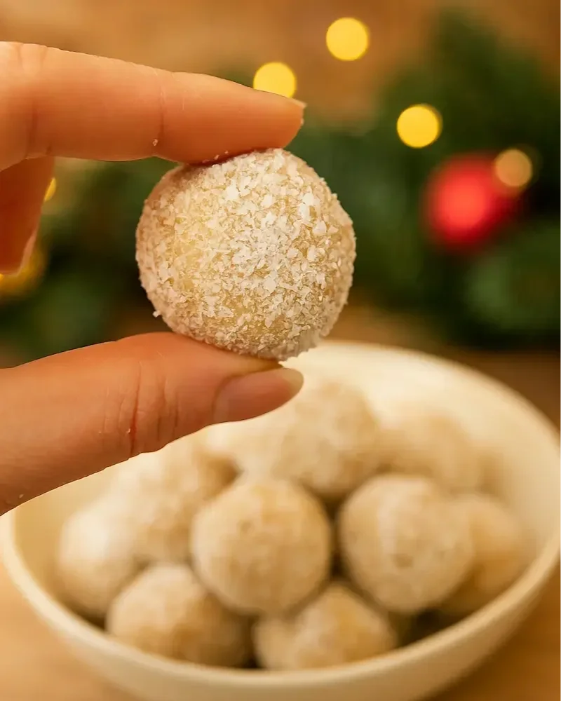 Christmas Snowballs Recipe (No Refined Sugar)
