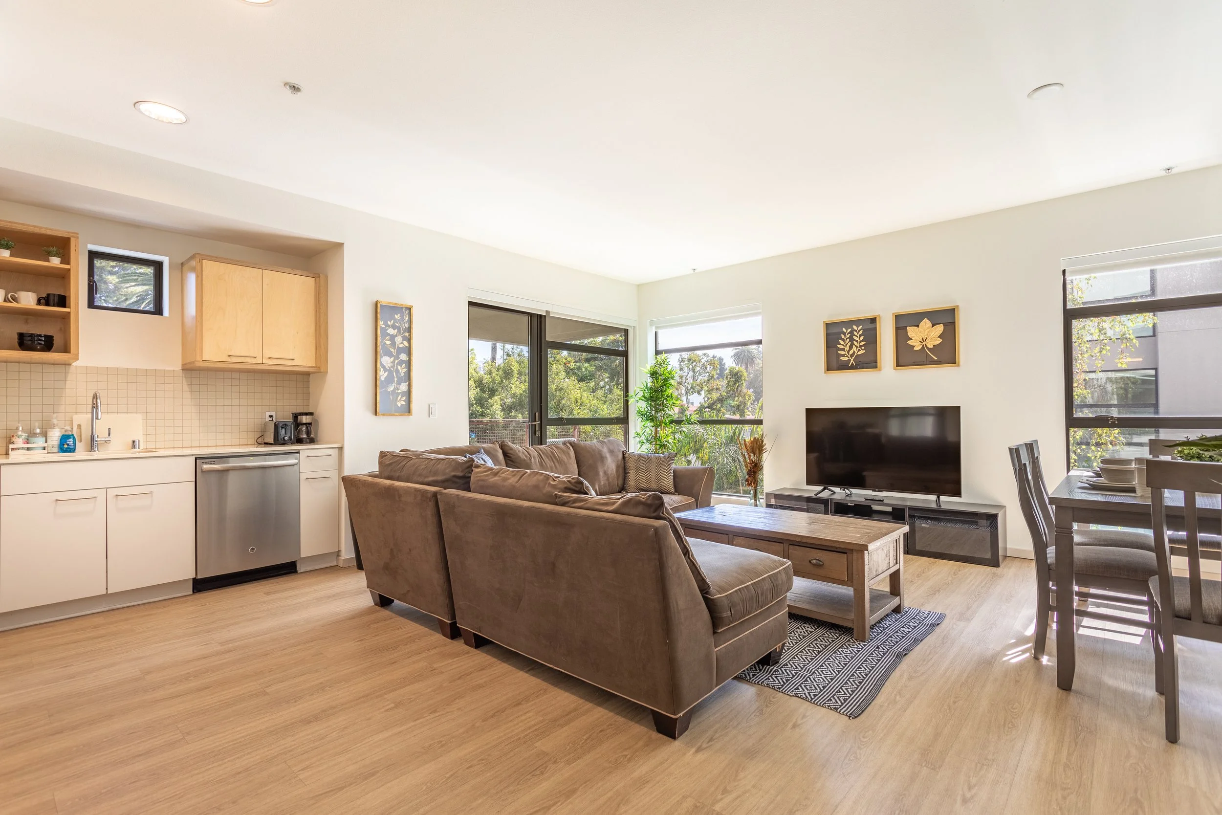 6201 Hollywood Blvd. #2306-1.jpg